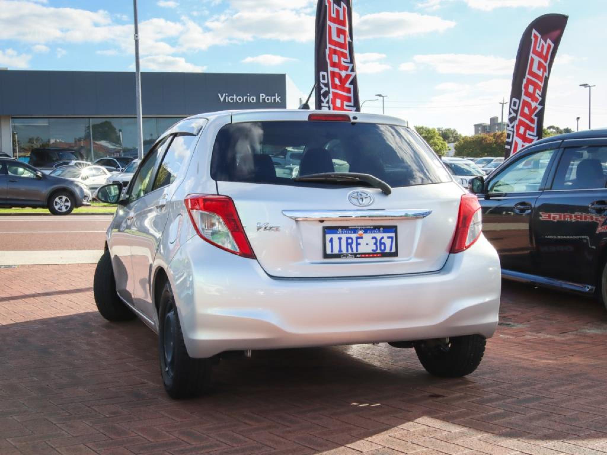 TOYOTA YARIS
