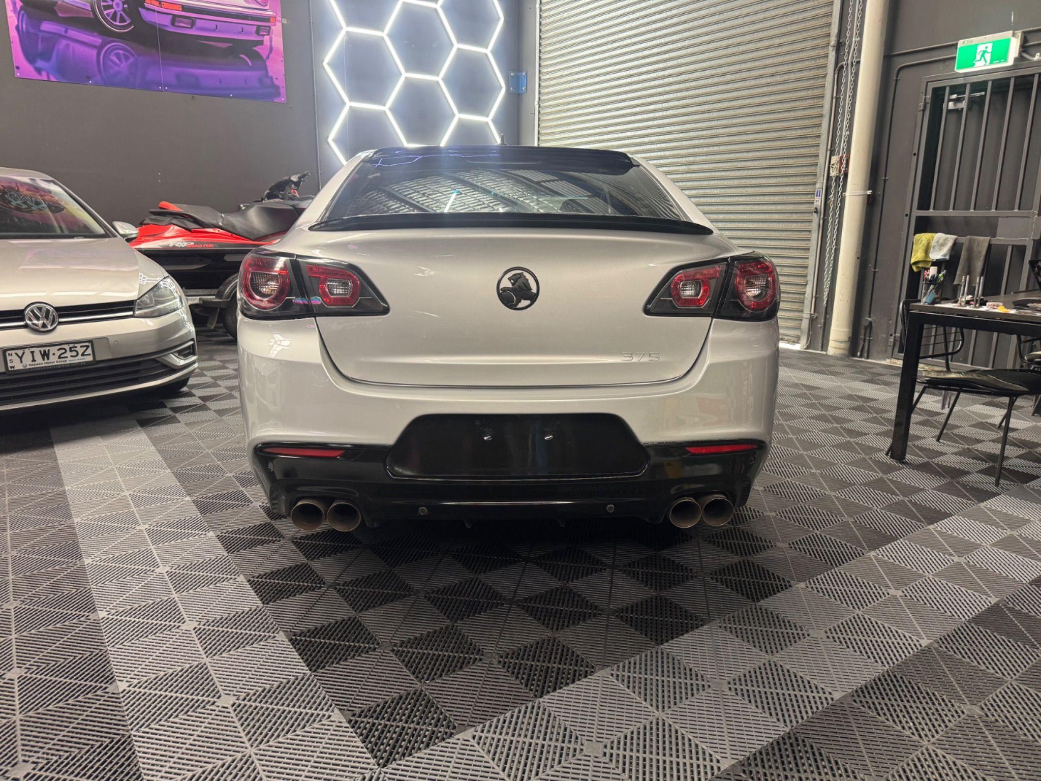 HOLDEN COMMODORE SS