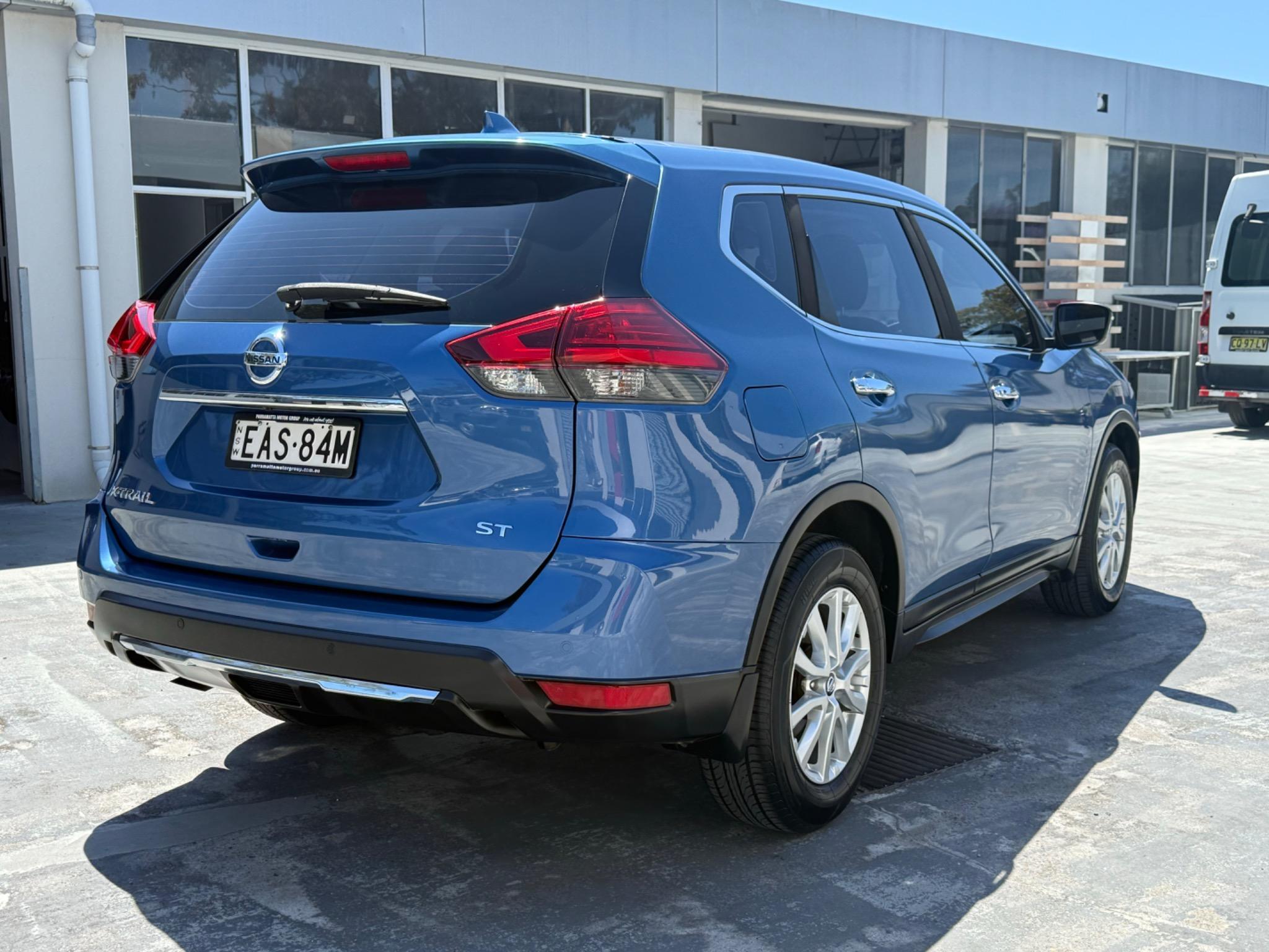 NISSAN X-TRAIL