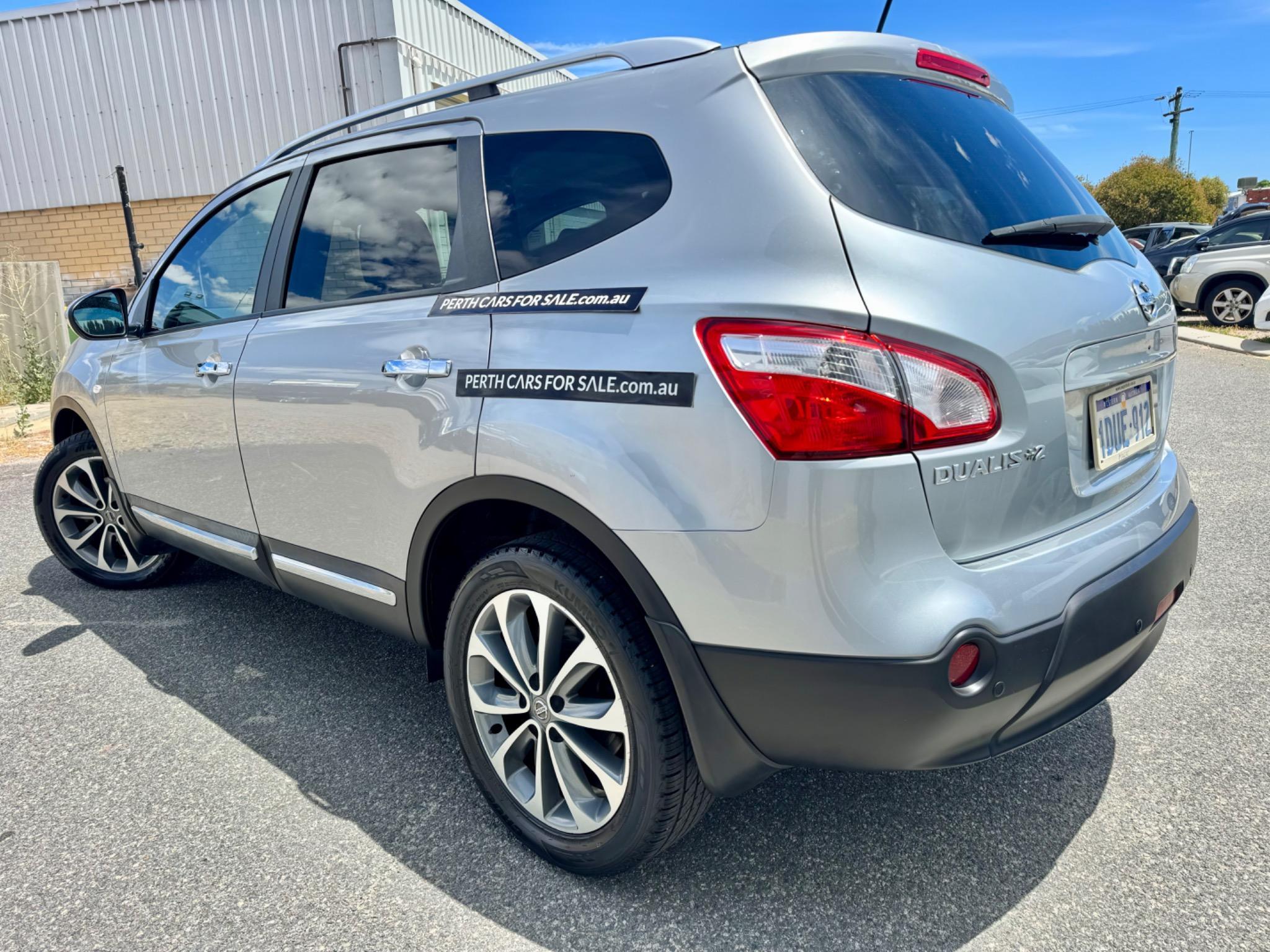 NISSAN DUALIS