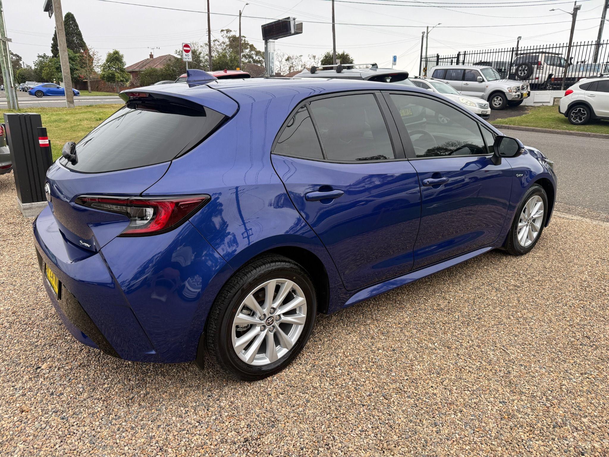 TOYOTA COROLLA