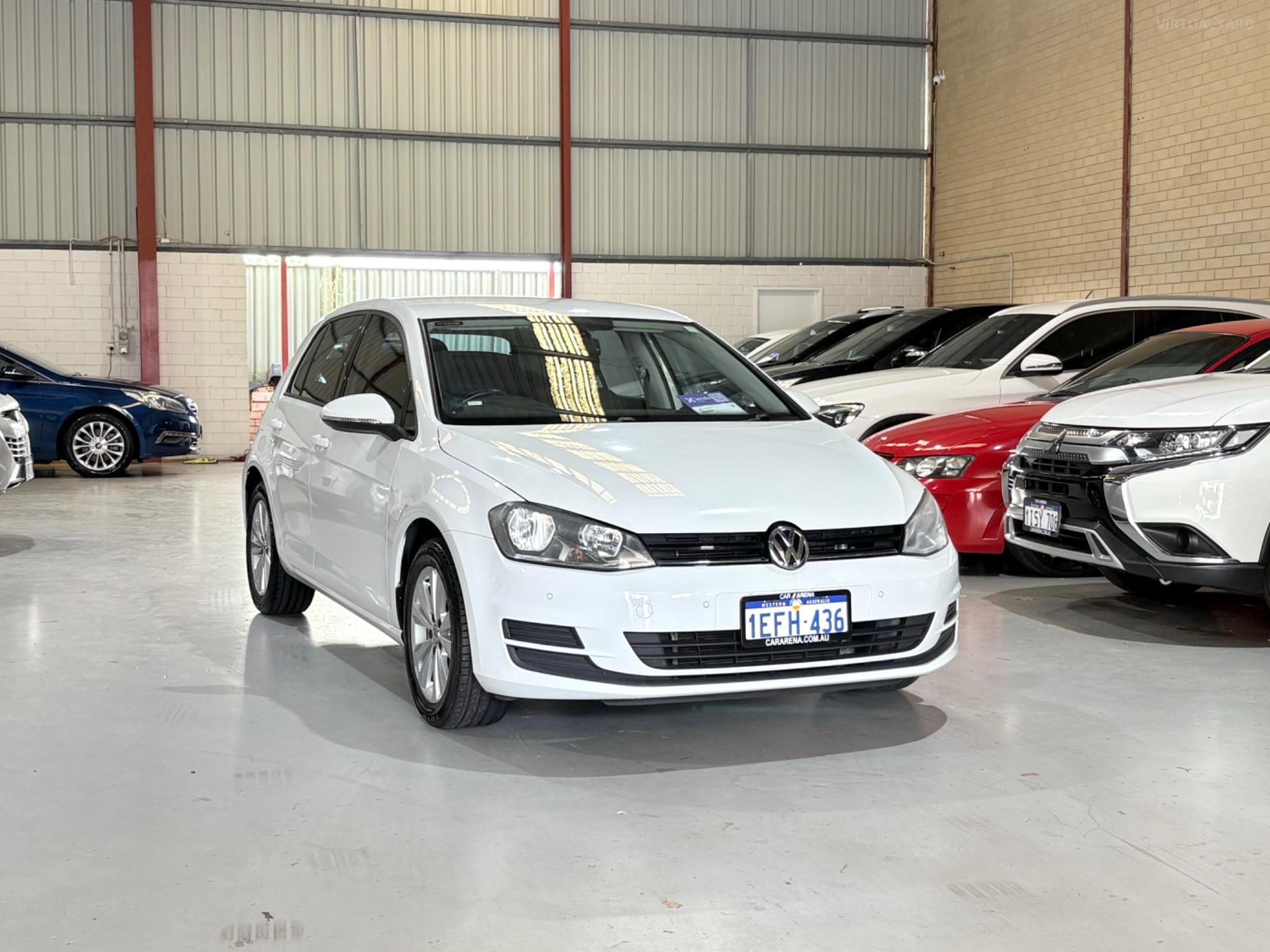 VOLKSWAGEN GOLF