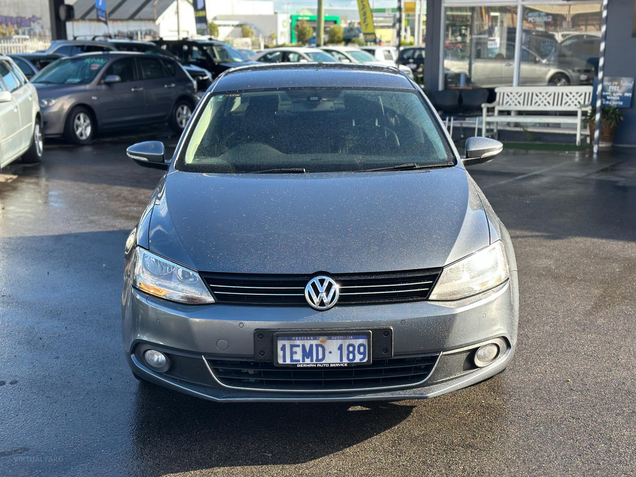 VOLKSWAGEN JETTA