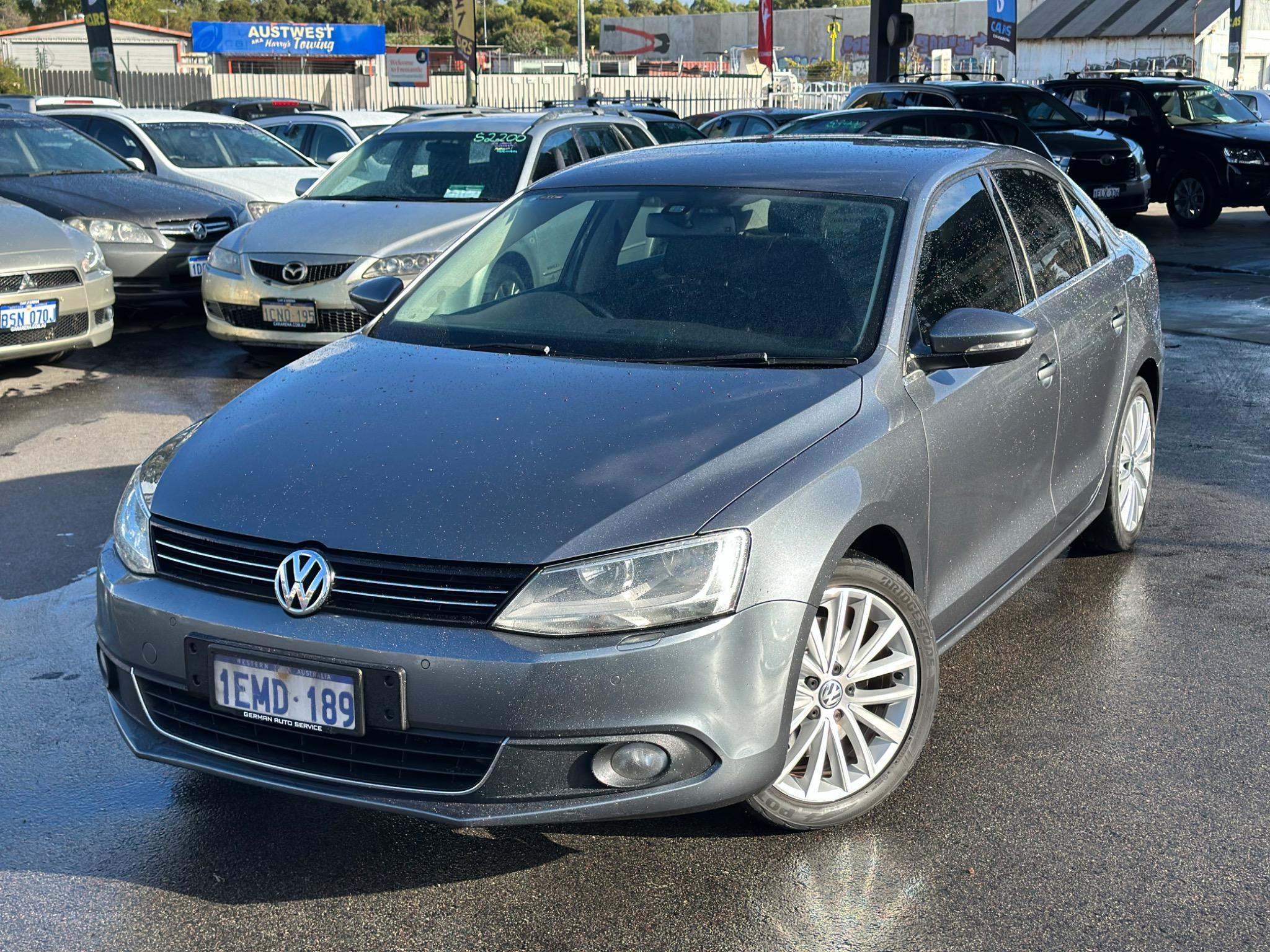 VOLKSWAGEN JETTA