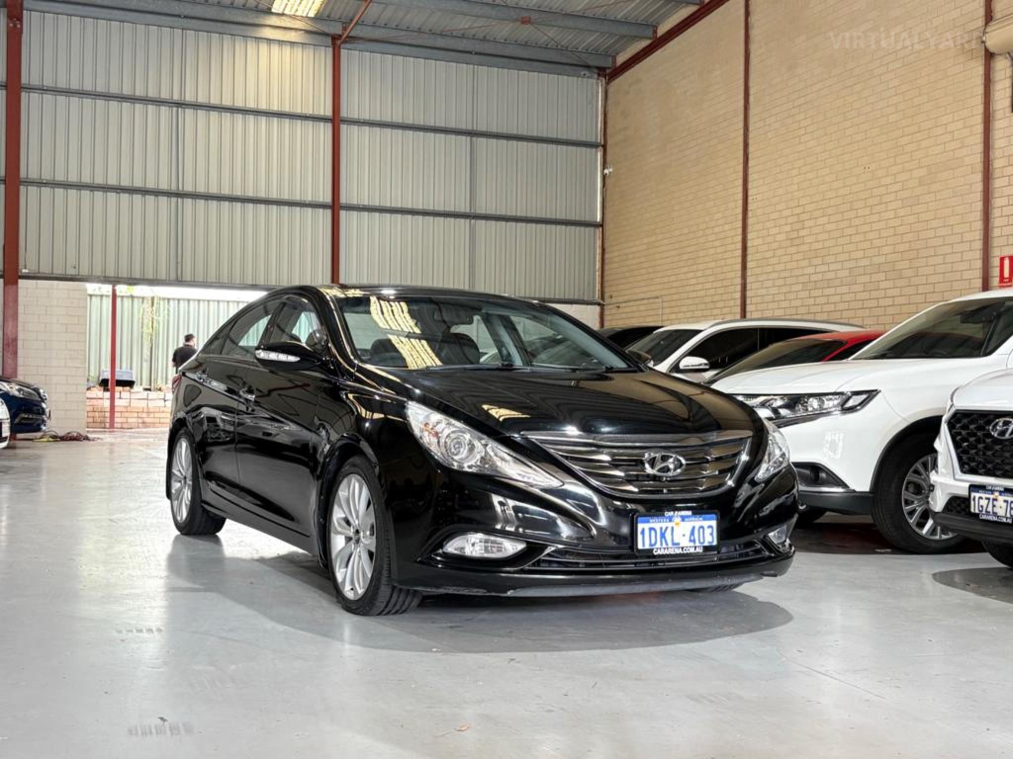 HYUNDAI i45