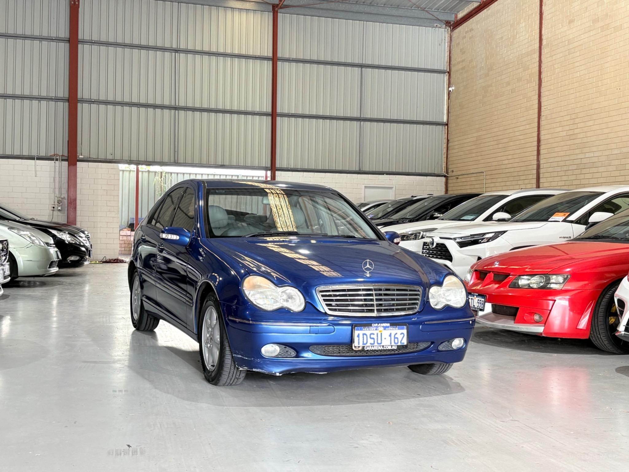 MERCEDES-BENZ C180
