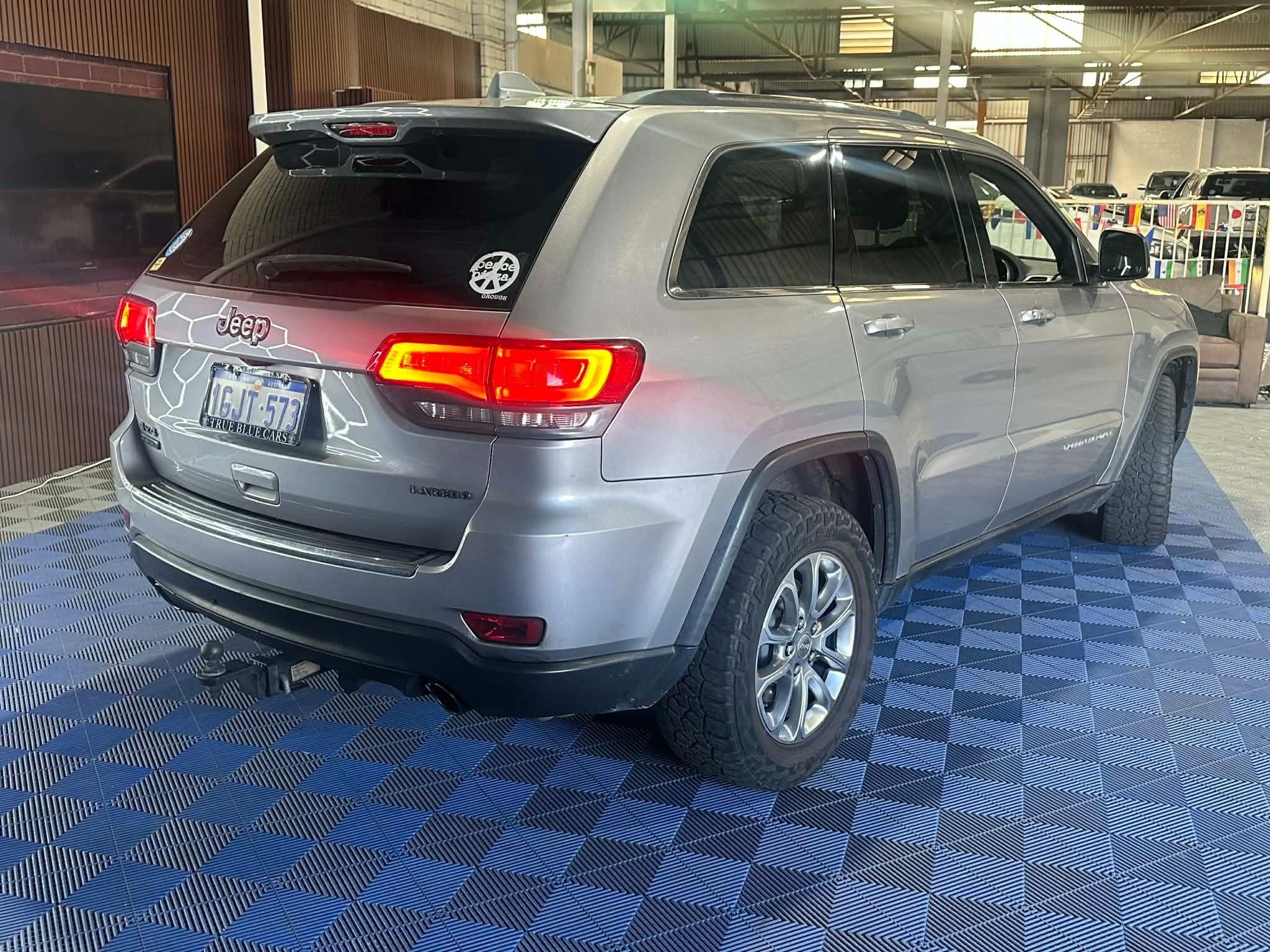 JEEP GRAND CHEROKEE
