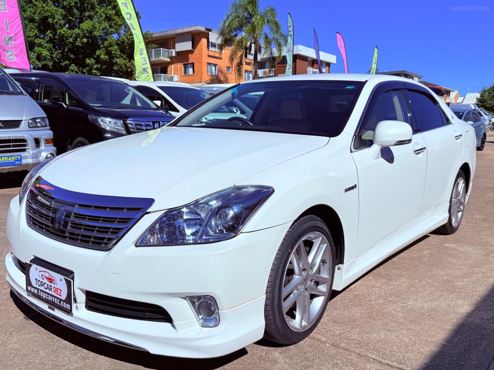 TOYOTA CROWN