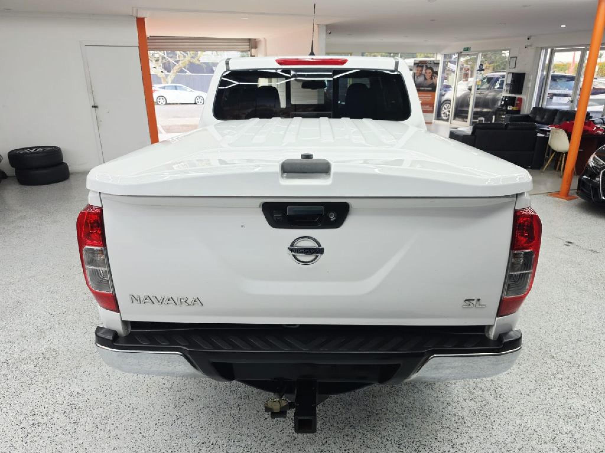 NISSAN NAVARA