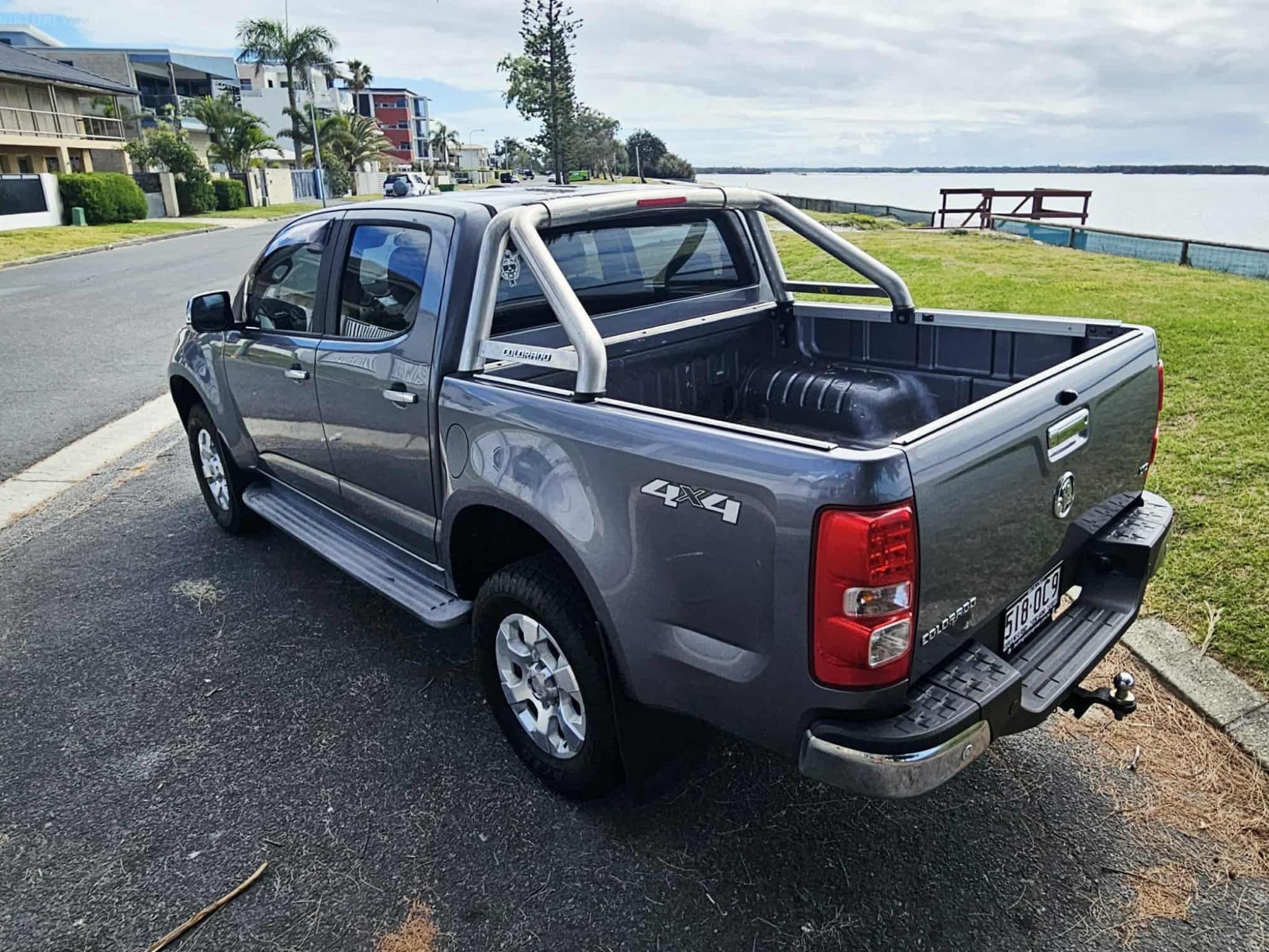 HOLDEN COLORADO