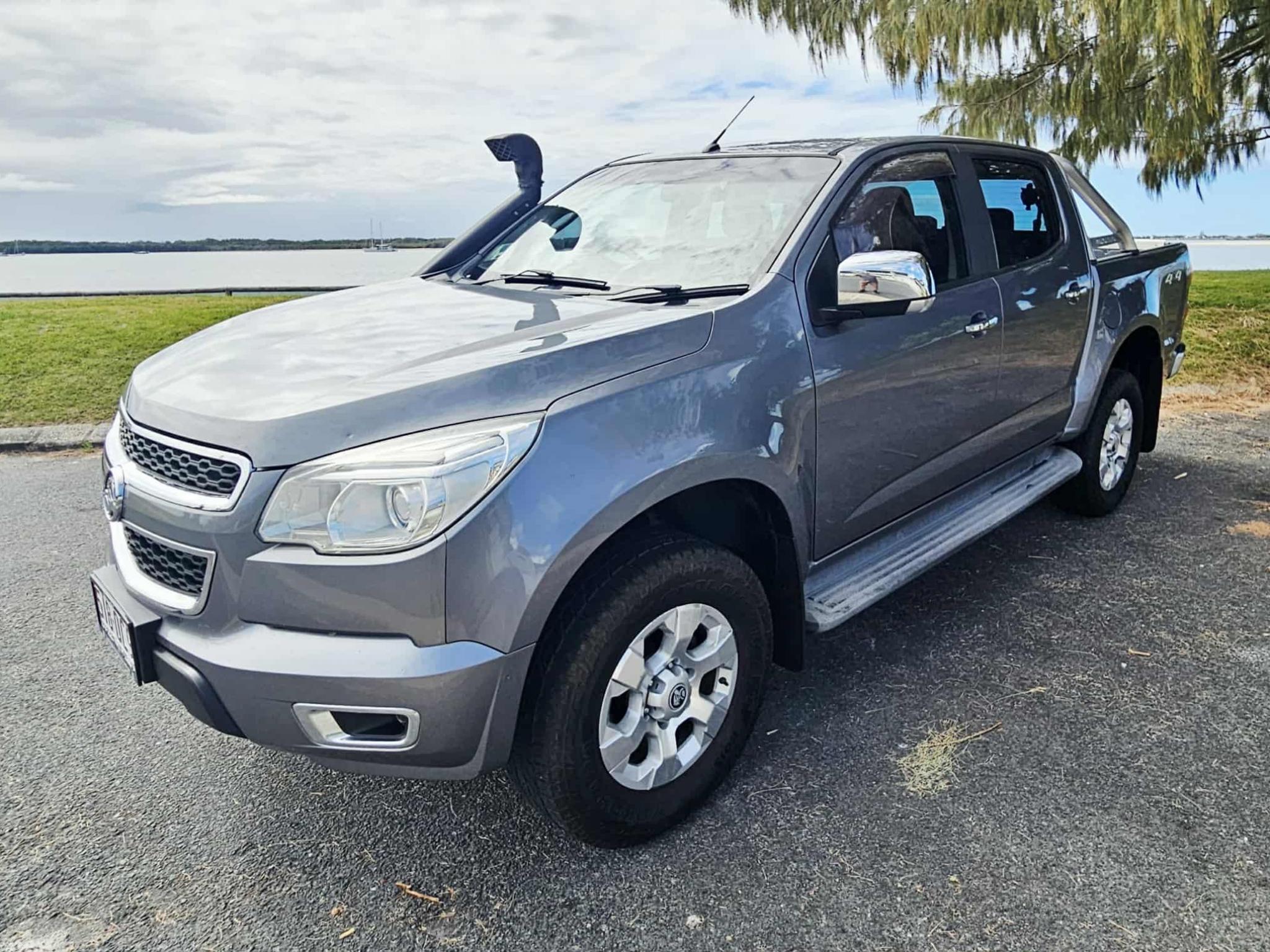 HOLDEN COLORADO