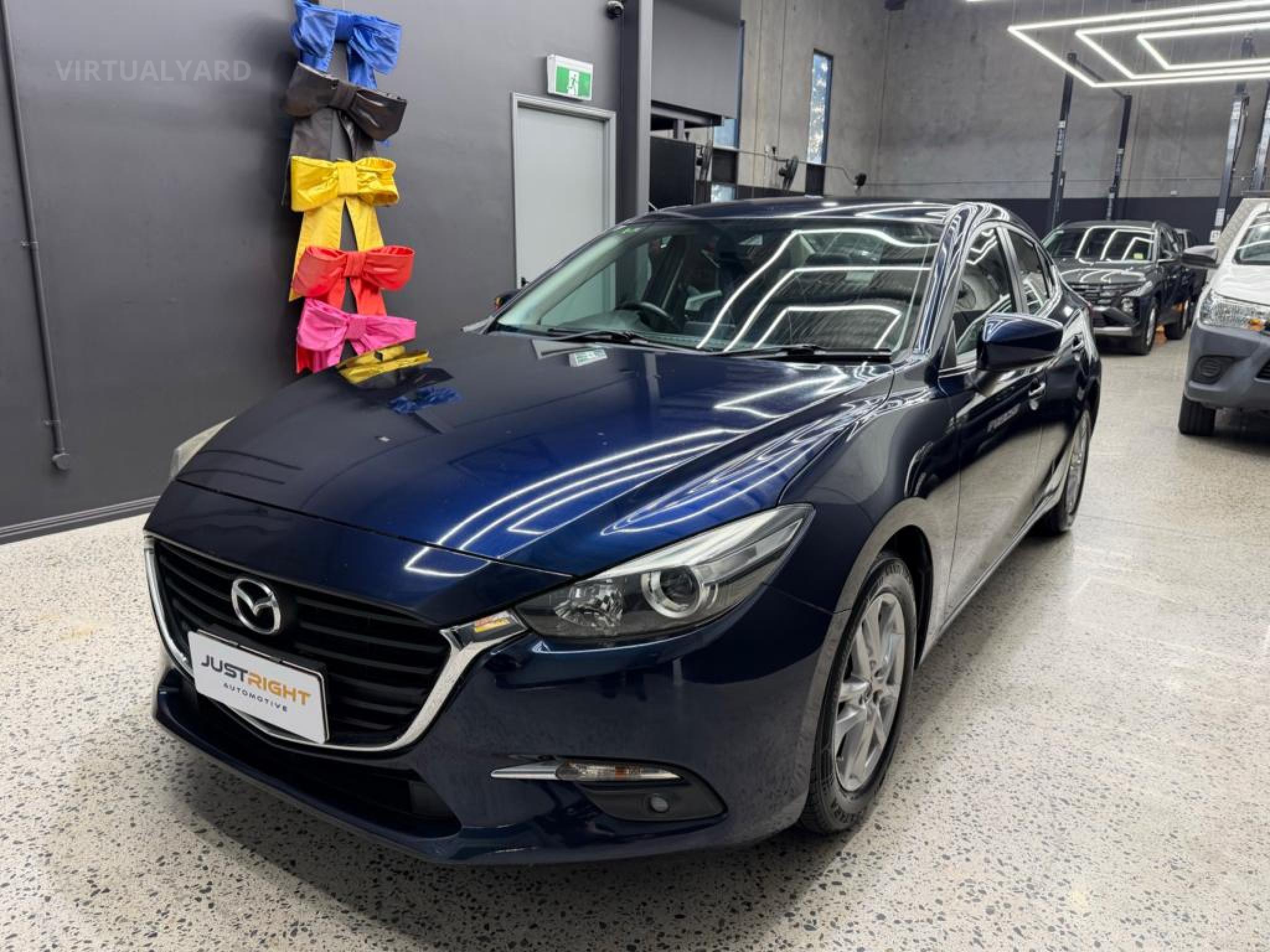 MAZDA MAZDA3
