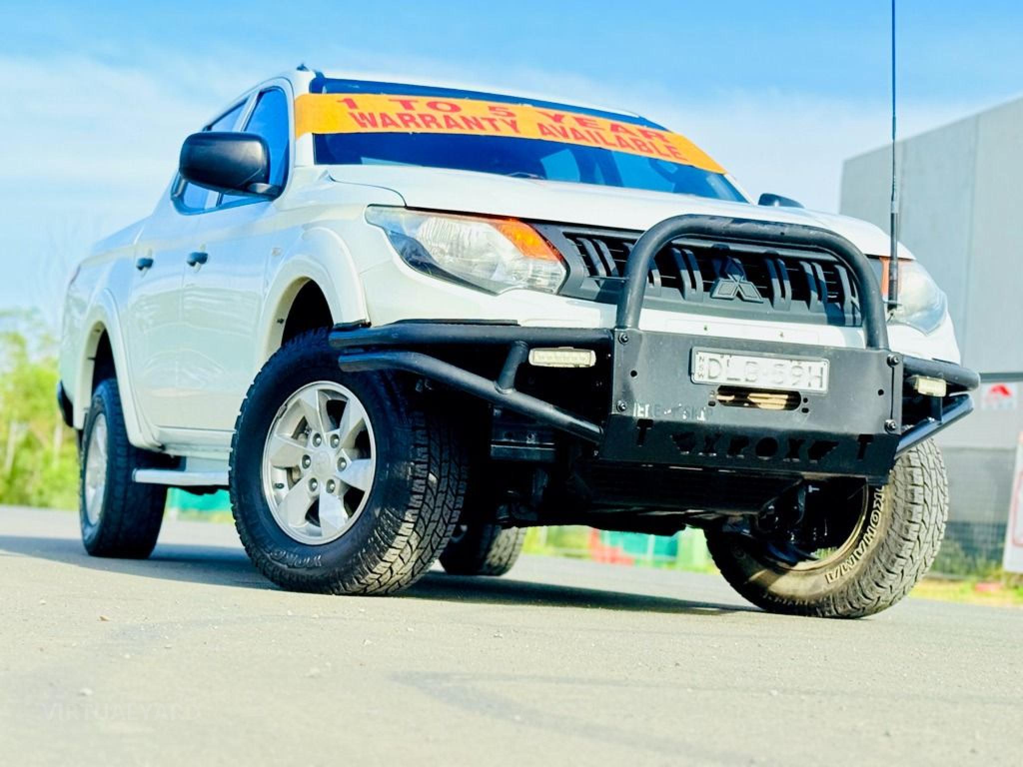 MITSUBISHI TRITON