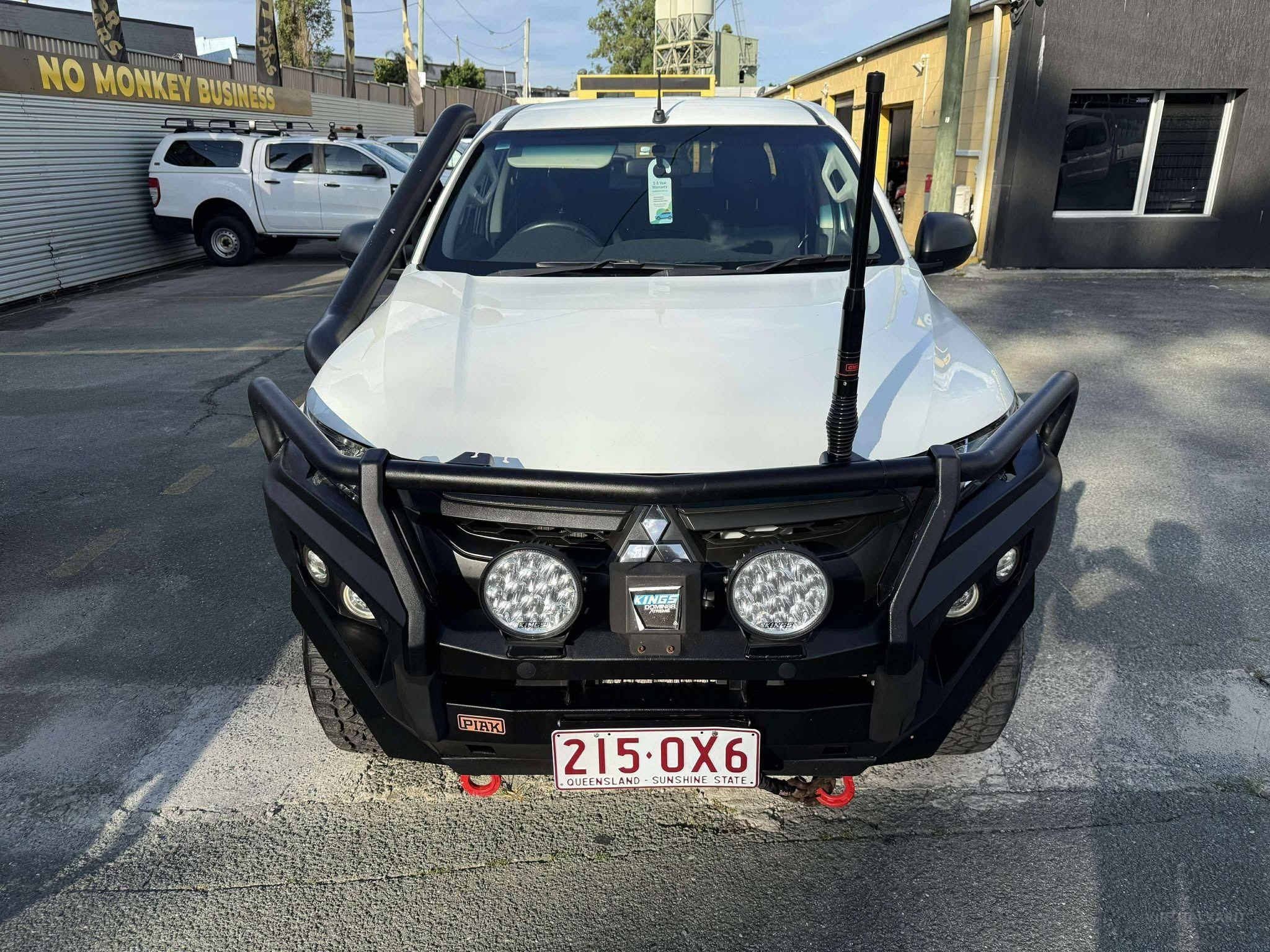 MITSUBISHI TRITON