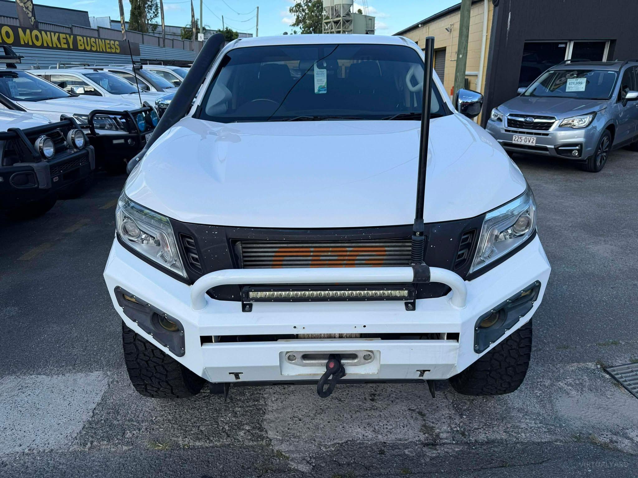 NISSAN NAVARA