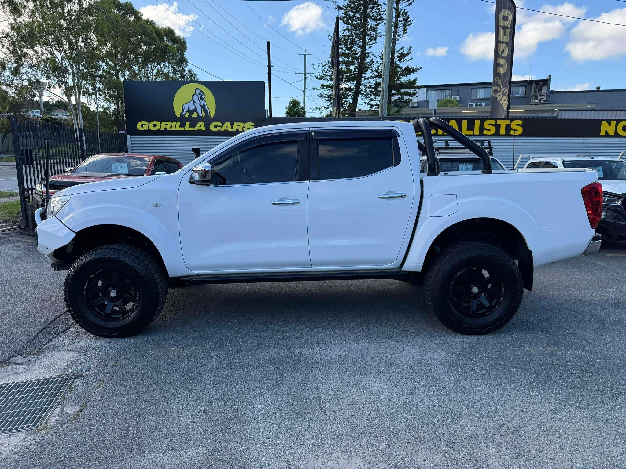 NISSAN NAVARA