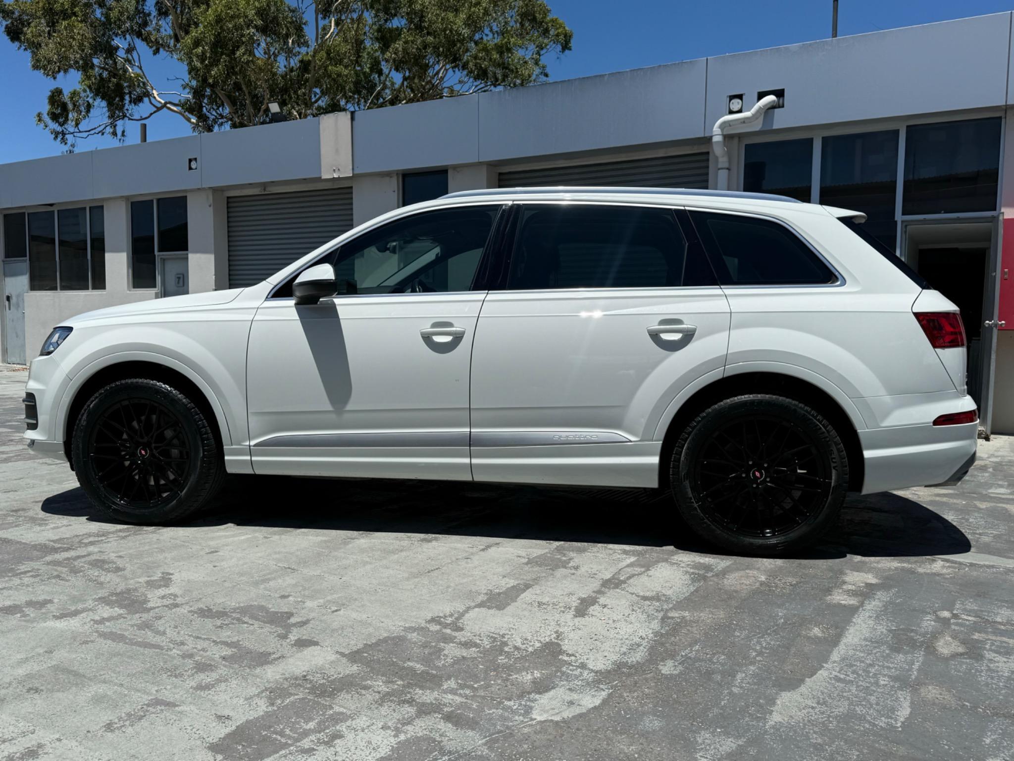 AUDI Q7