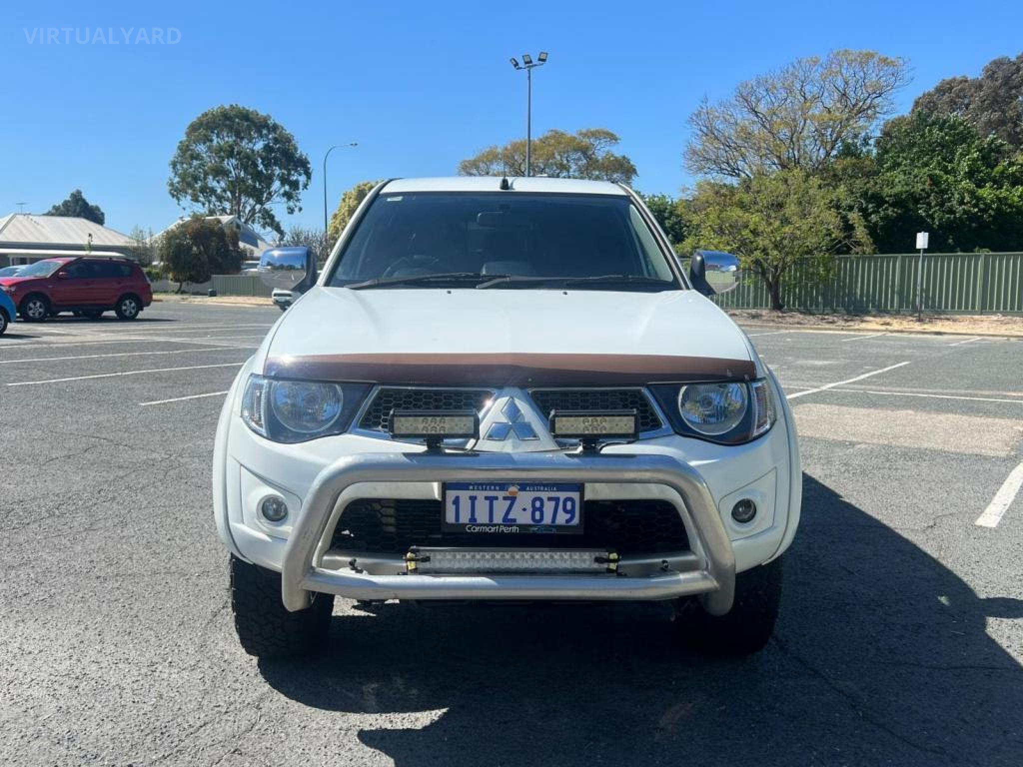 MITSUBISHI TRITON