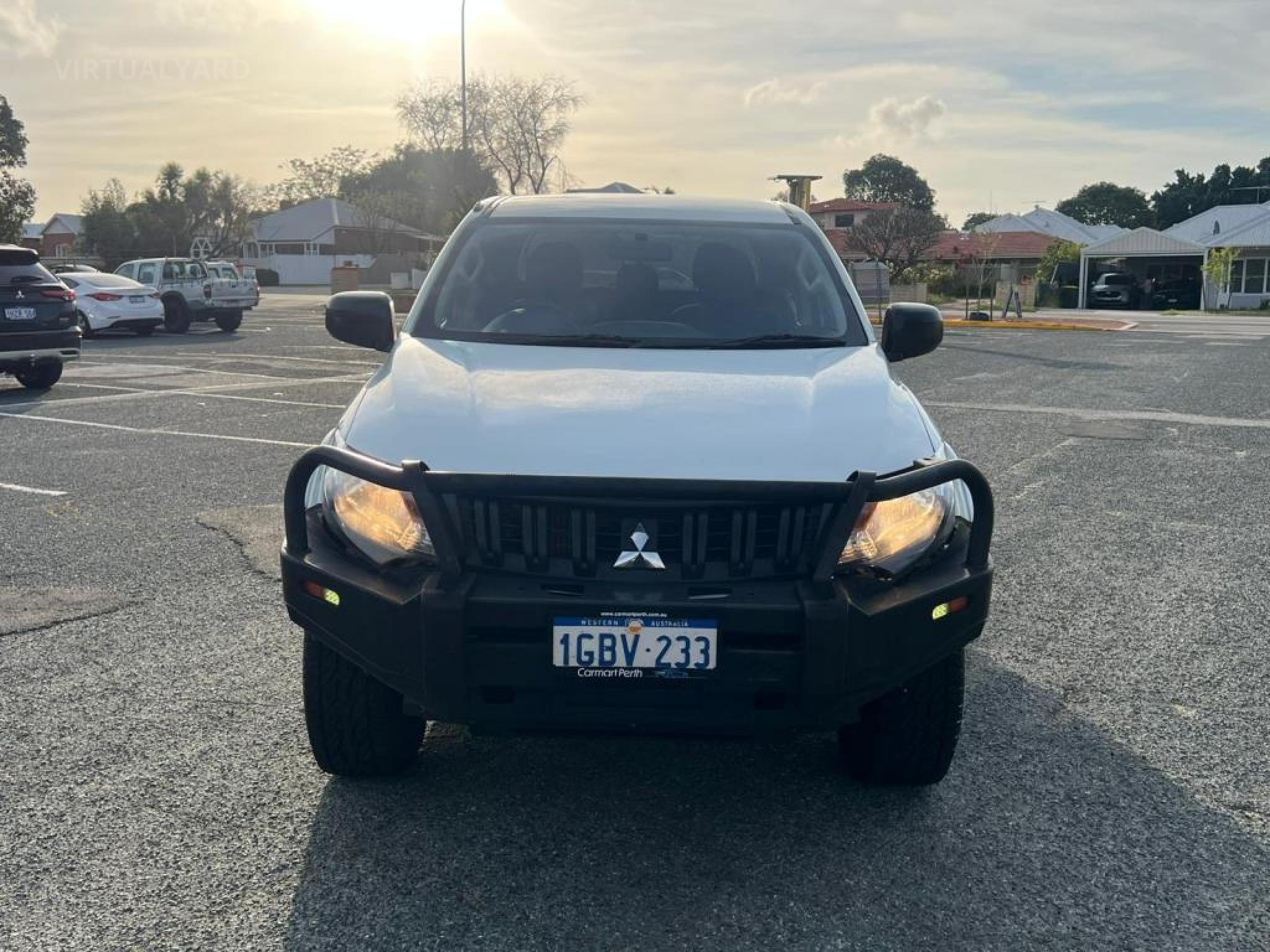MITSUBISHI TRITON