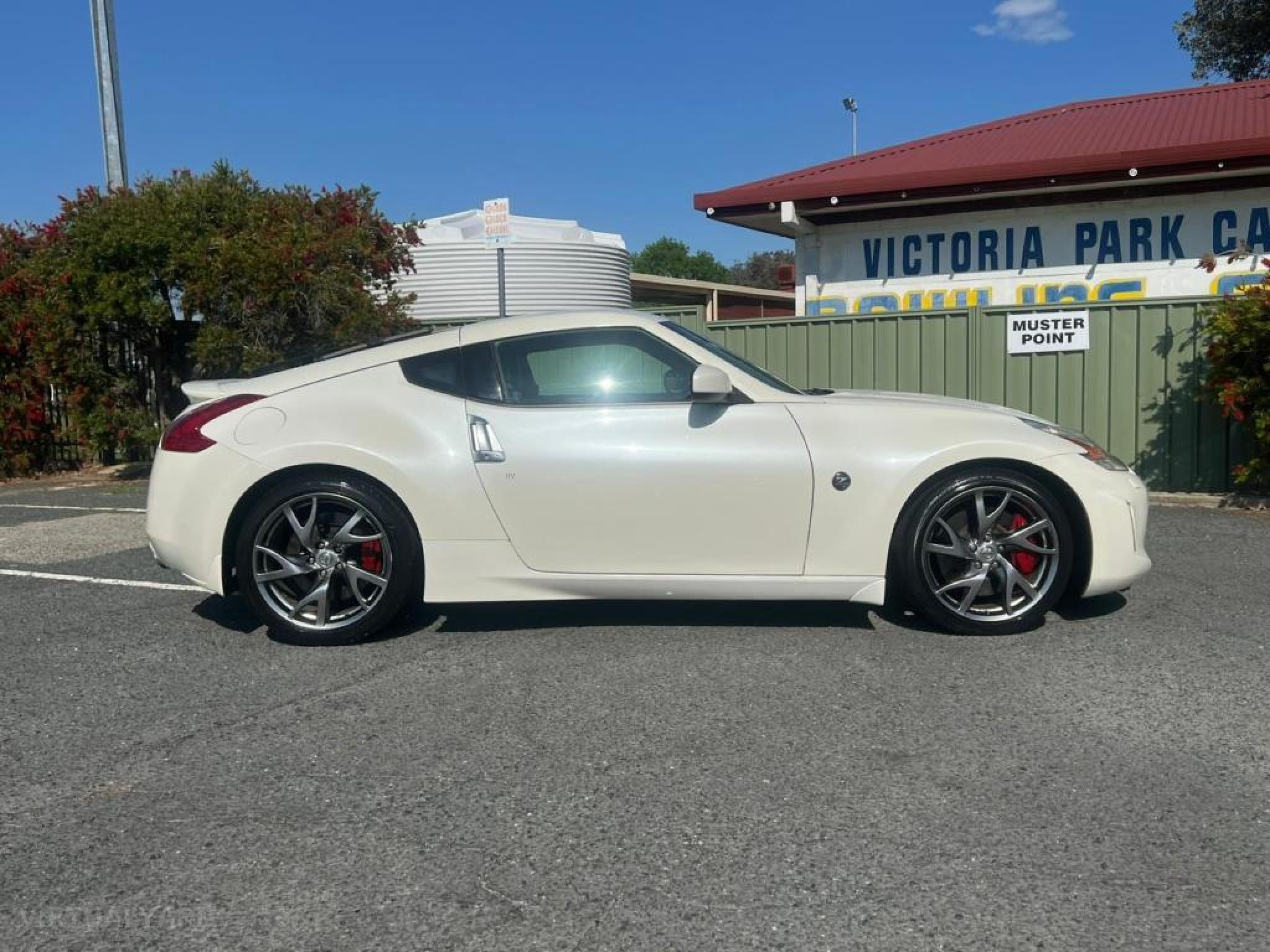 NISSAN 370Z