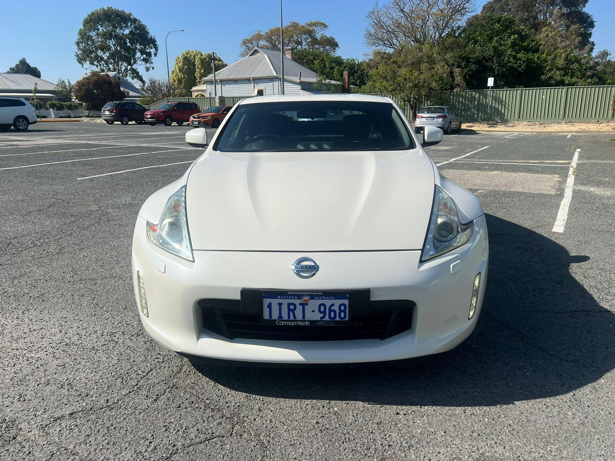NISSAN 370Z