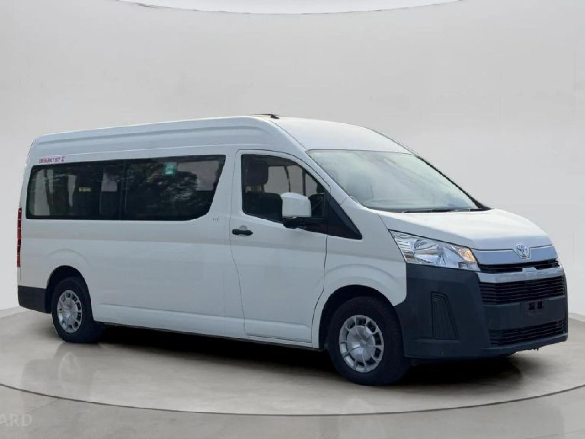 TOYOTA HIACE