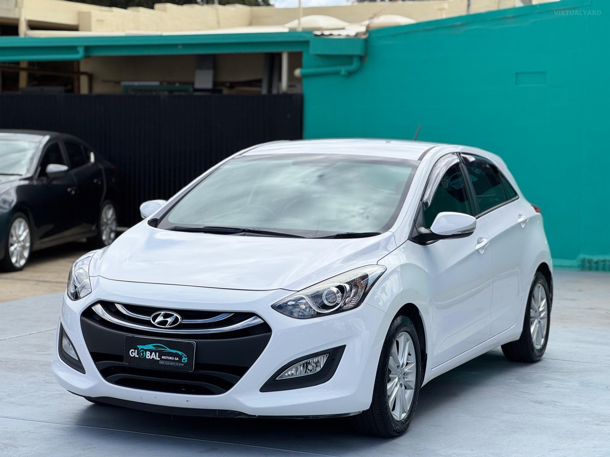 HYUNDAI i30