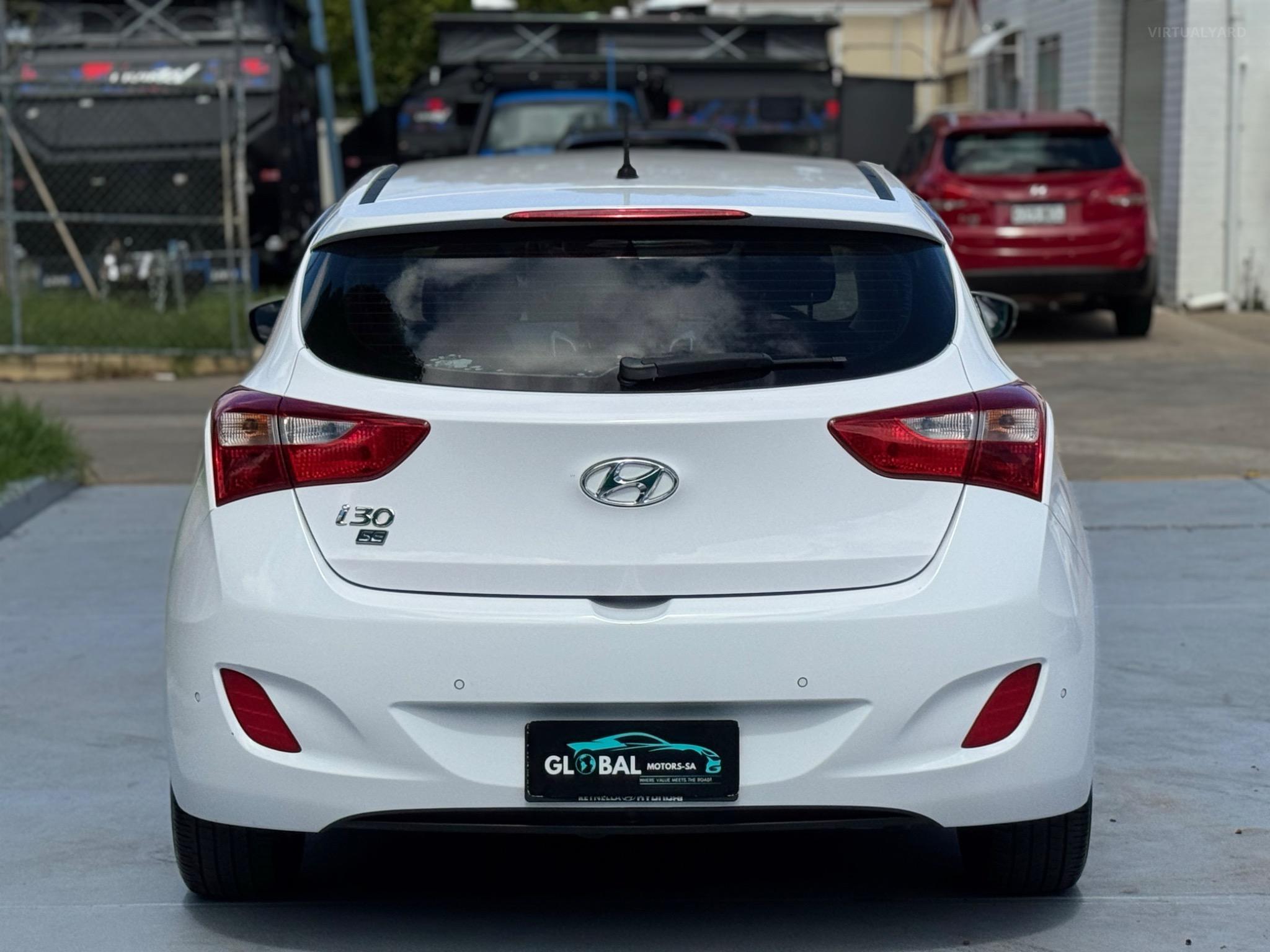 HYUNDAI i30