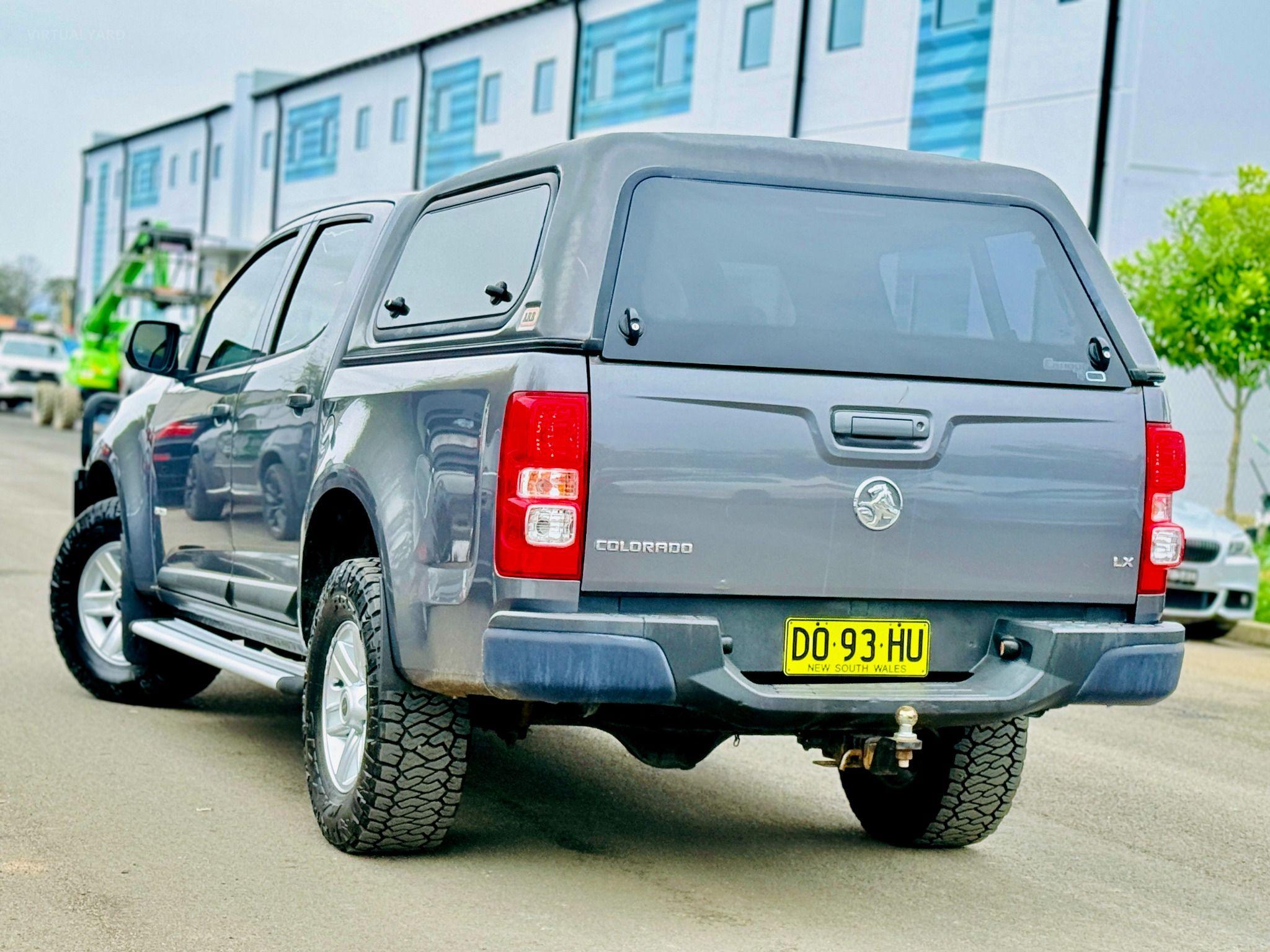 HOLDEN COLORADO