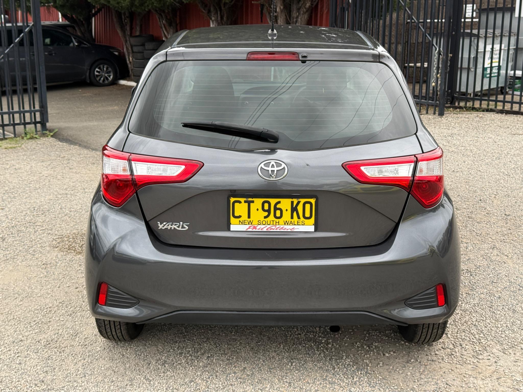 TOYOTA YARIS