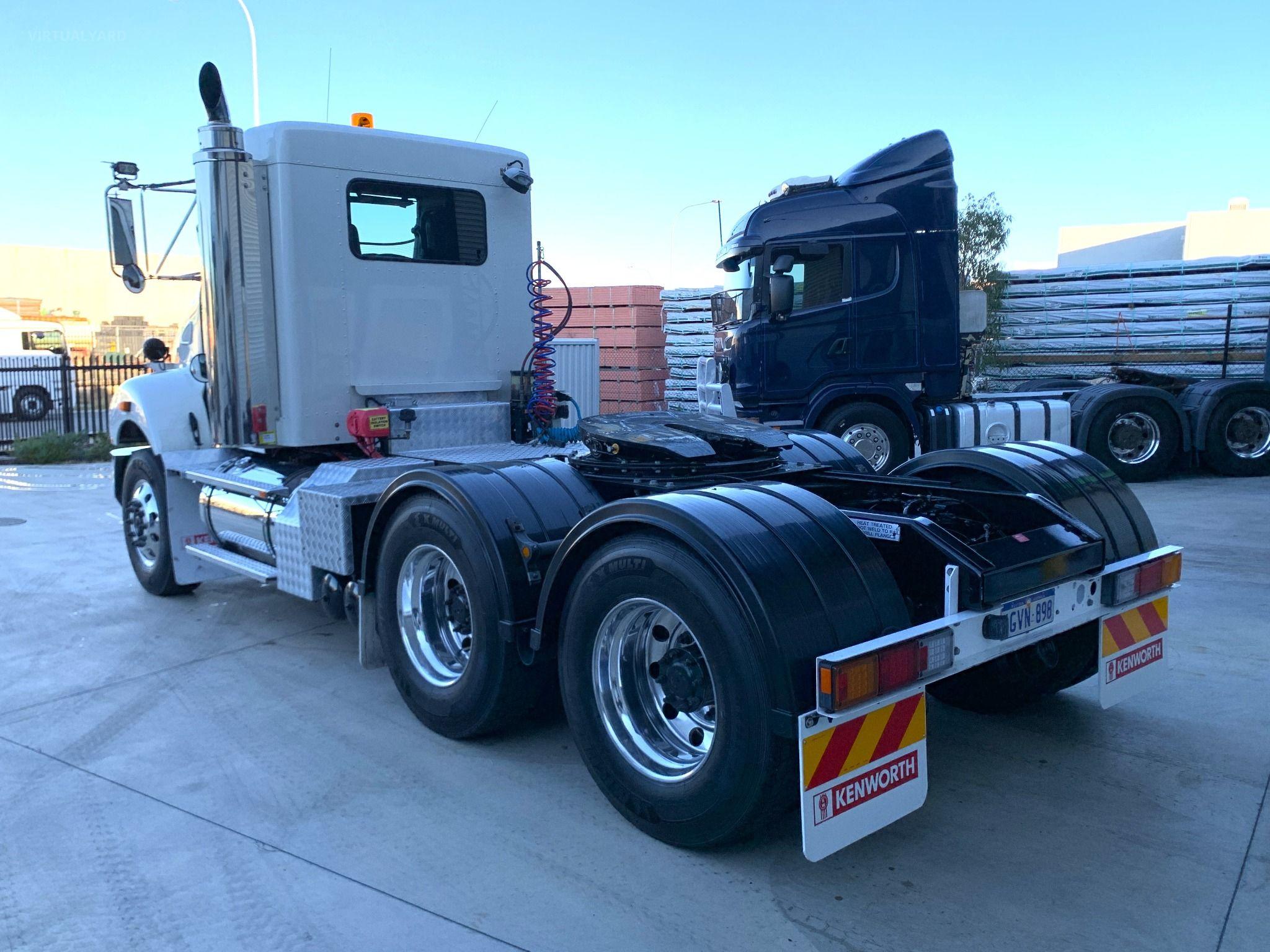 KENWORTH T359