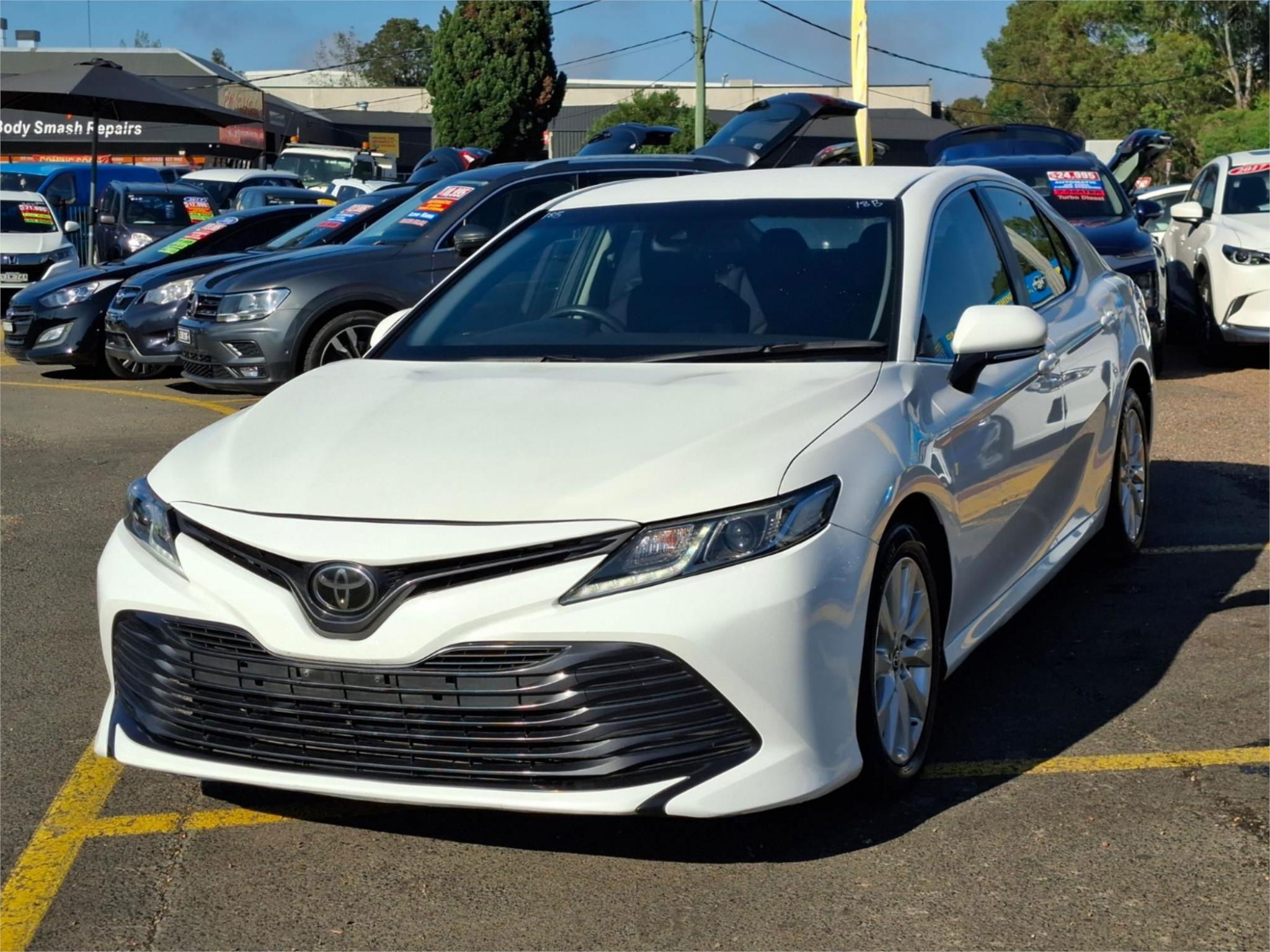 TOYOTA CAMRY