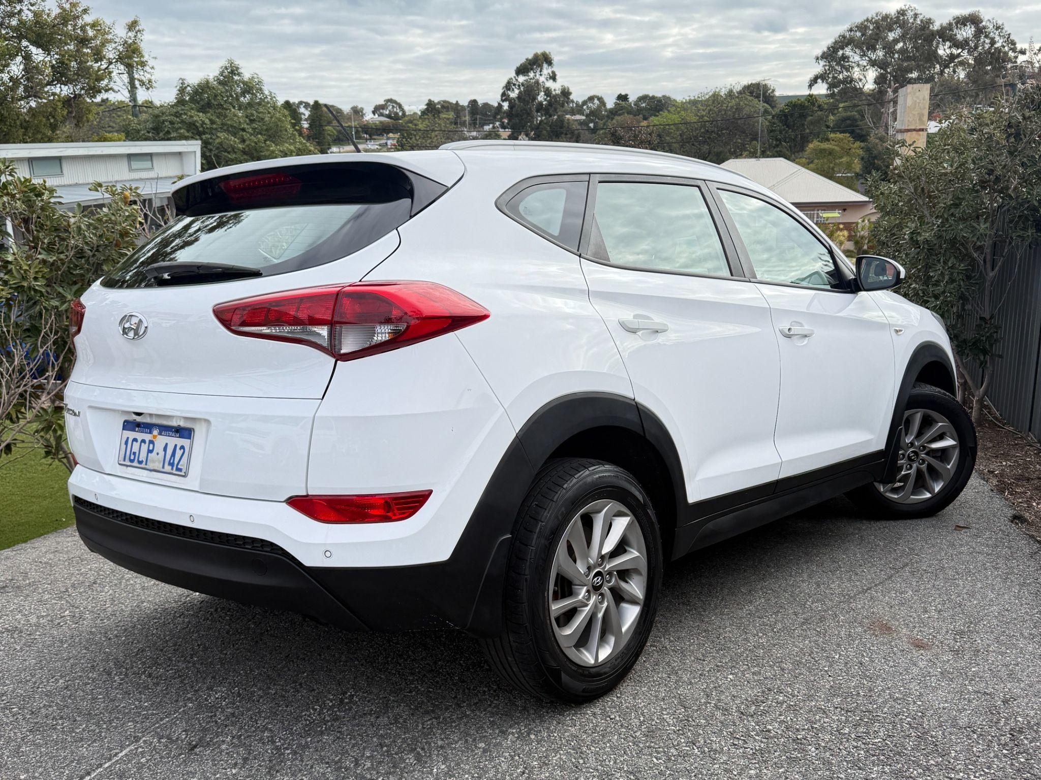 HYUNDAI TUCSON