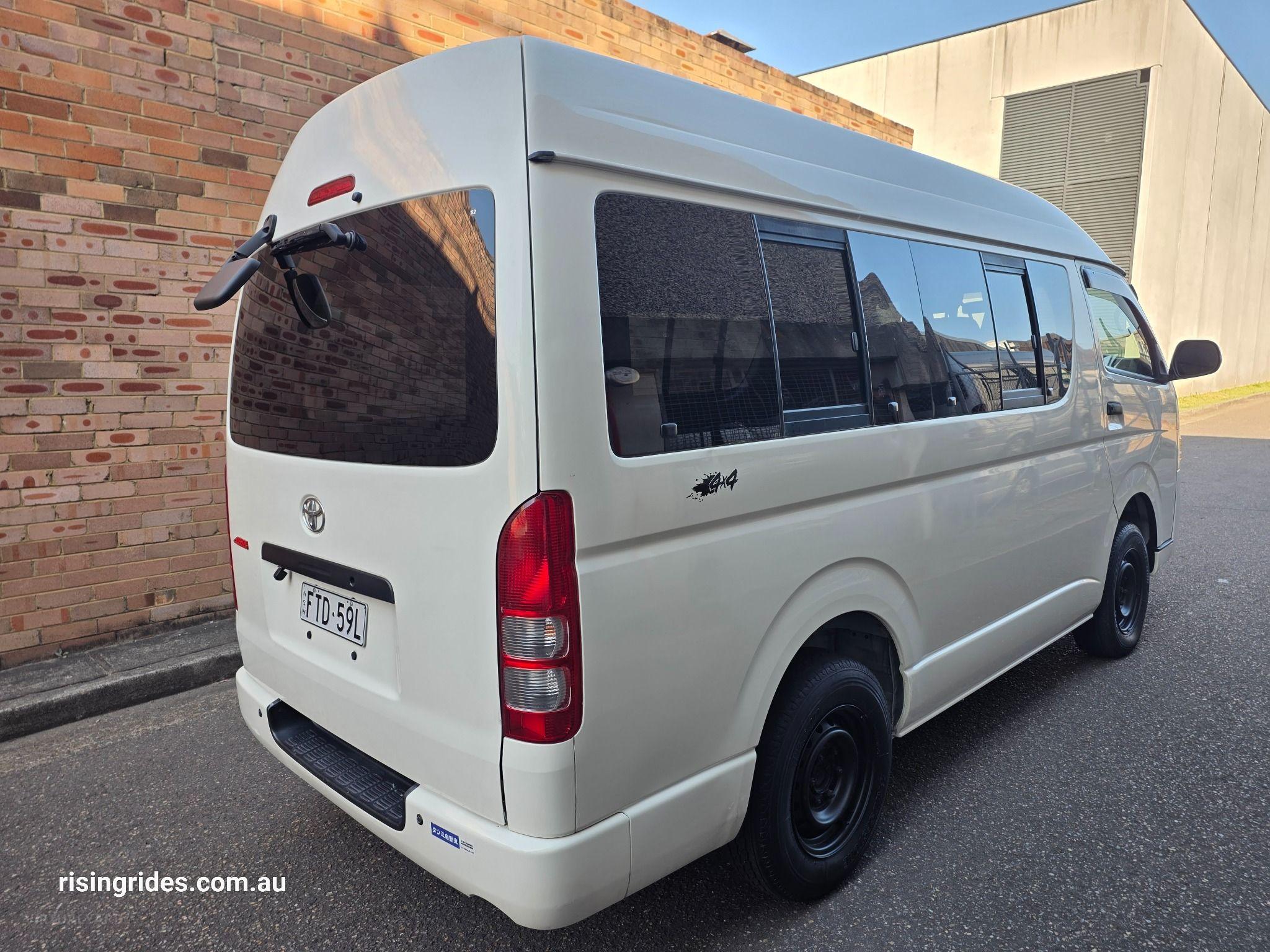 TOYOTA HIACE 4WD LWB HIGH-ROOF