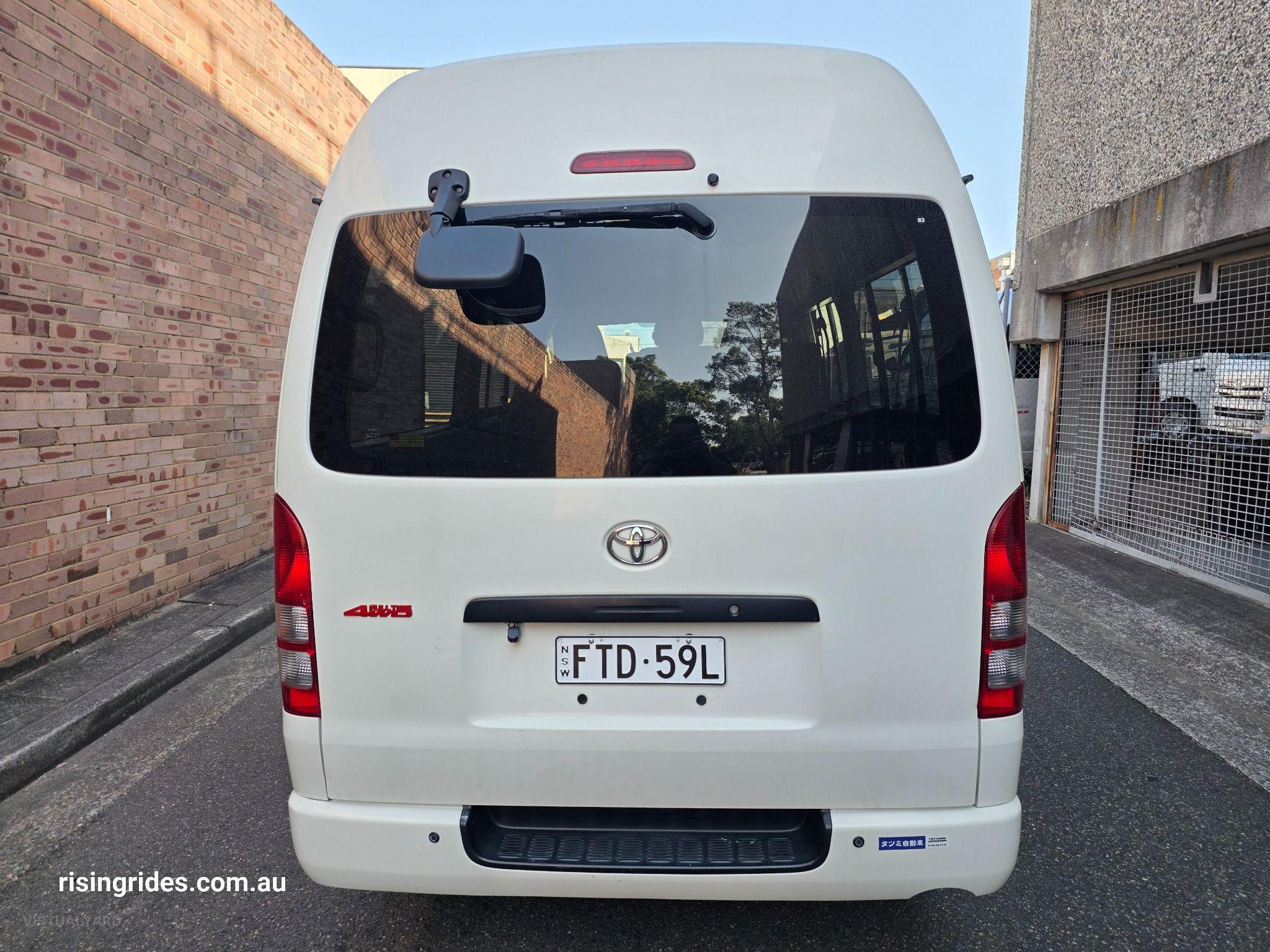 TOYOTA HIACE 4WD LWB HIGH-ROOF