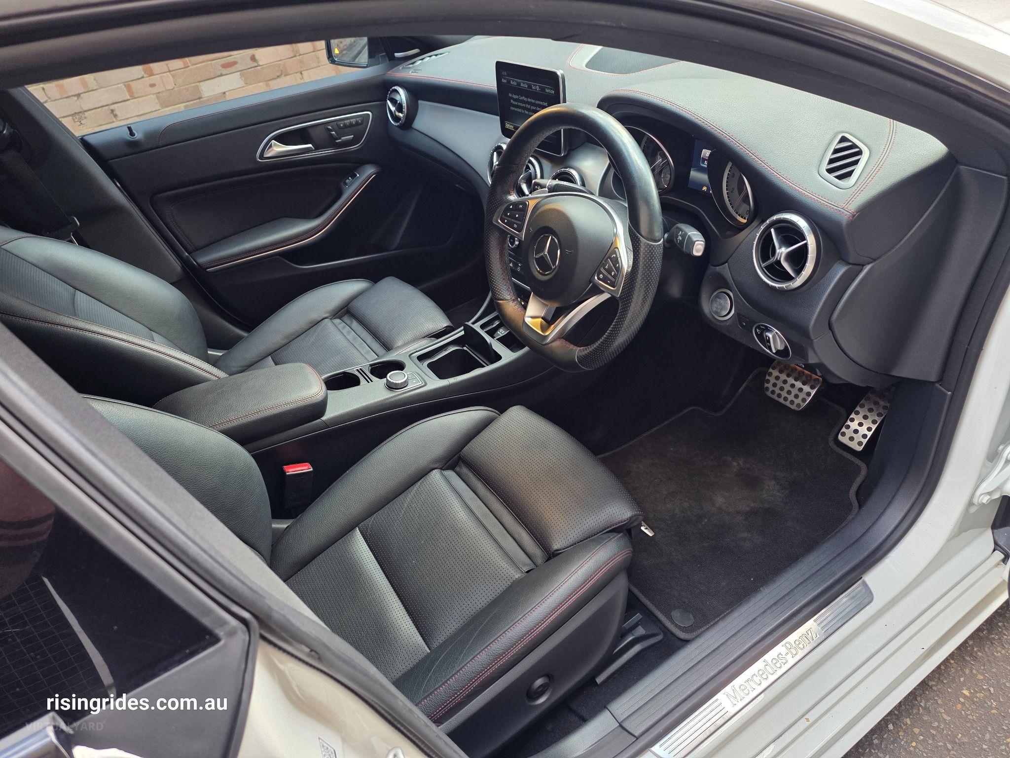 MERCEDES-BENZ CLA
