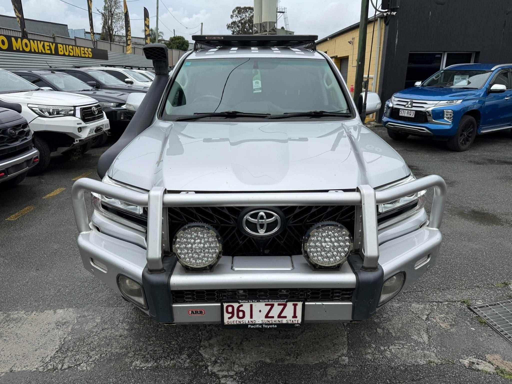 TOYOTA LANDCRUISER