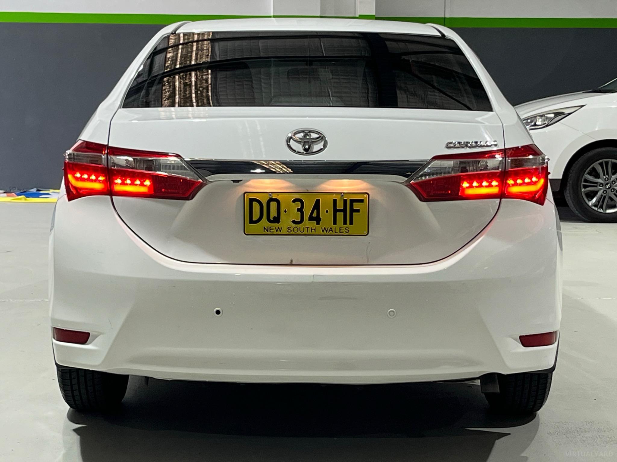 TOYOTA COROLLA