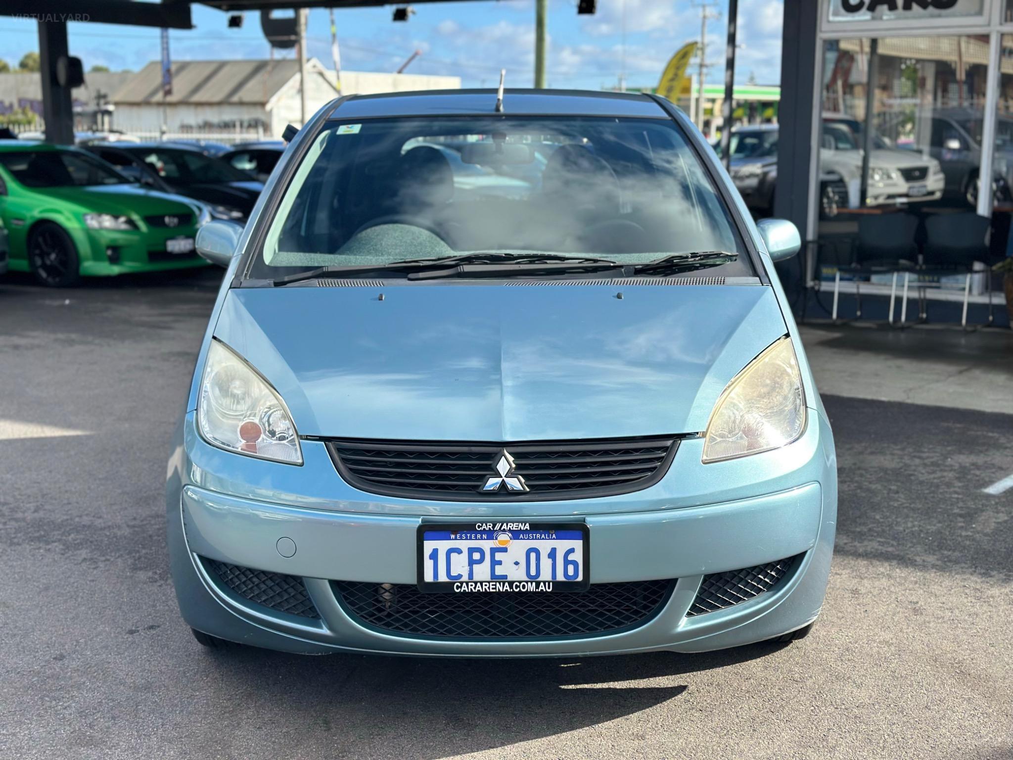 MITSUBISHI COLT