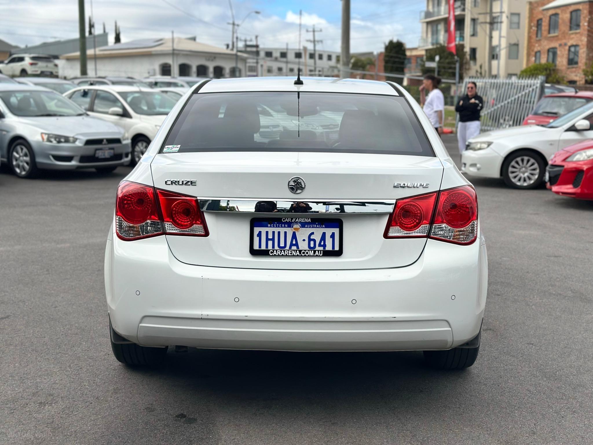 HOLDEN CRUZE
