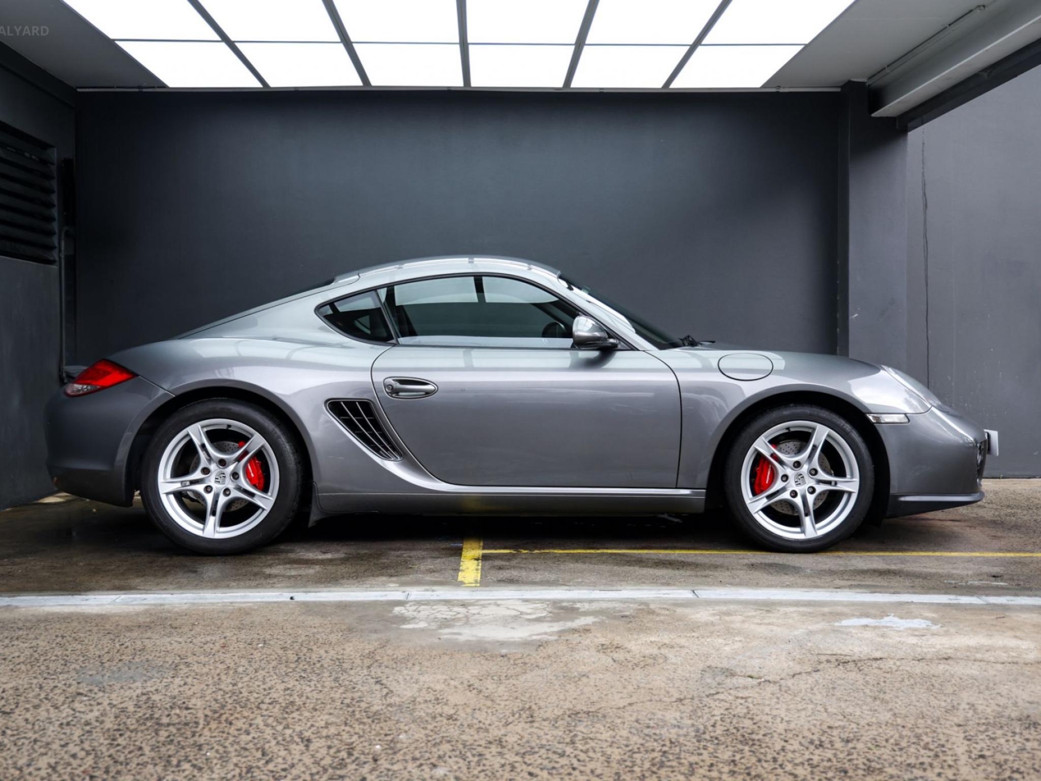 PORSCHE CAYMAN