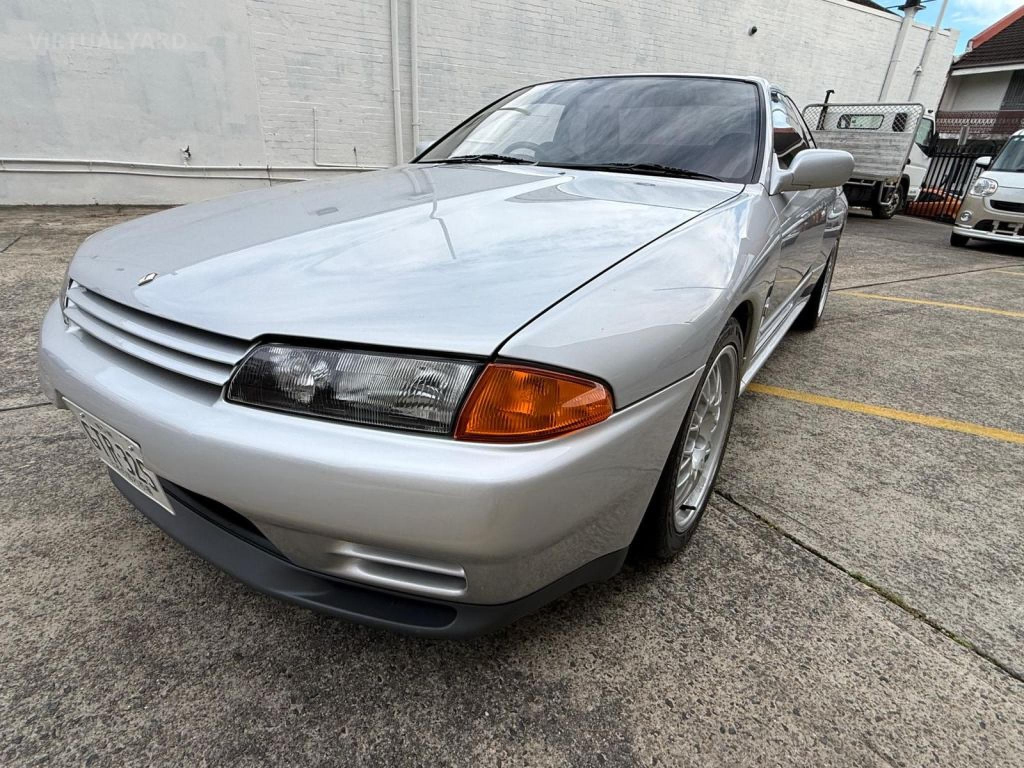 NISSAN SKYLINE