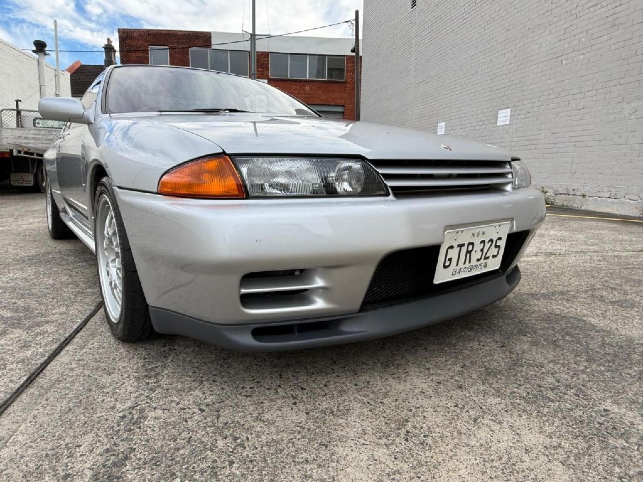 NISSAN SKYLINE