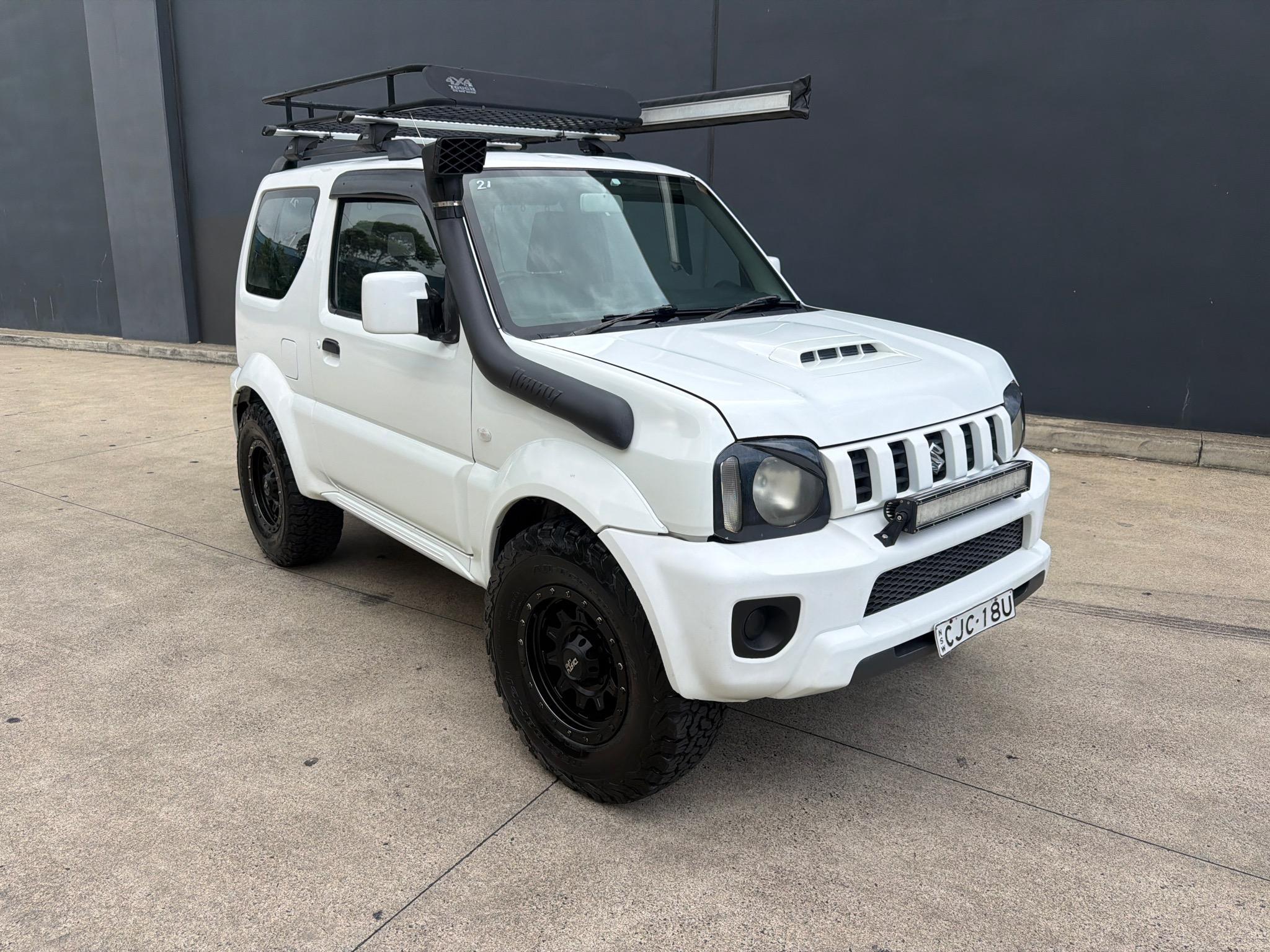SUZUKI JIMNY SN413 T6 SIERRA HARDTOP 3DR MAN 5SP 4X4 1.3I
