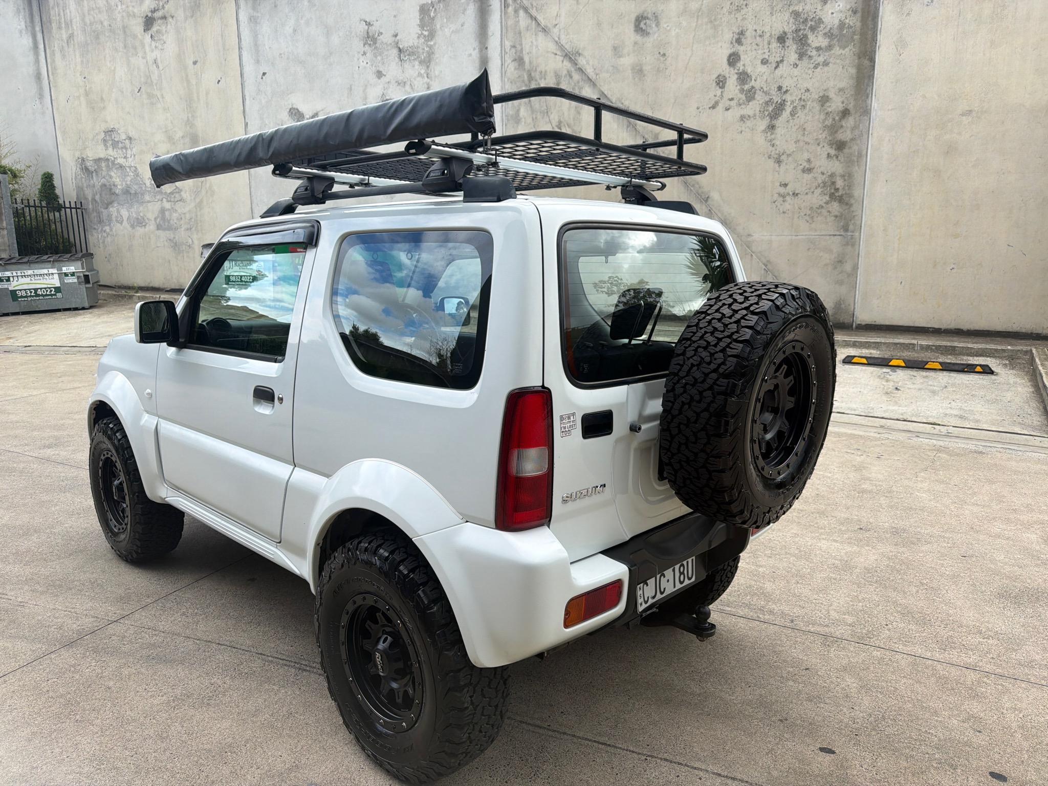 SUZUKI JIMNY SN413 T6 SIERRA HARDTOP 3DR MAN 5SP 4X4 1.3I image 19