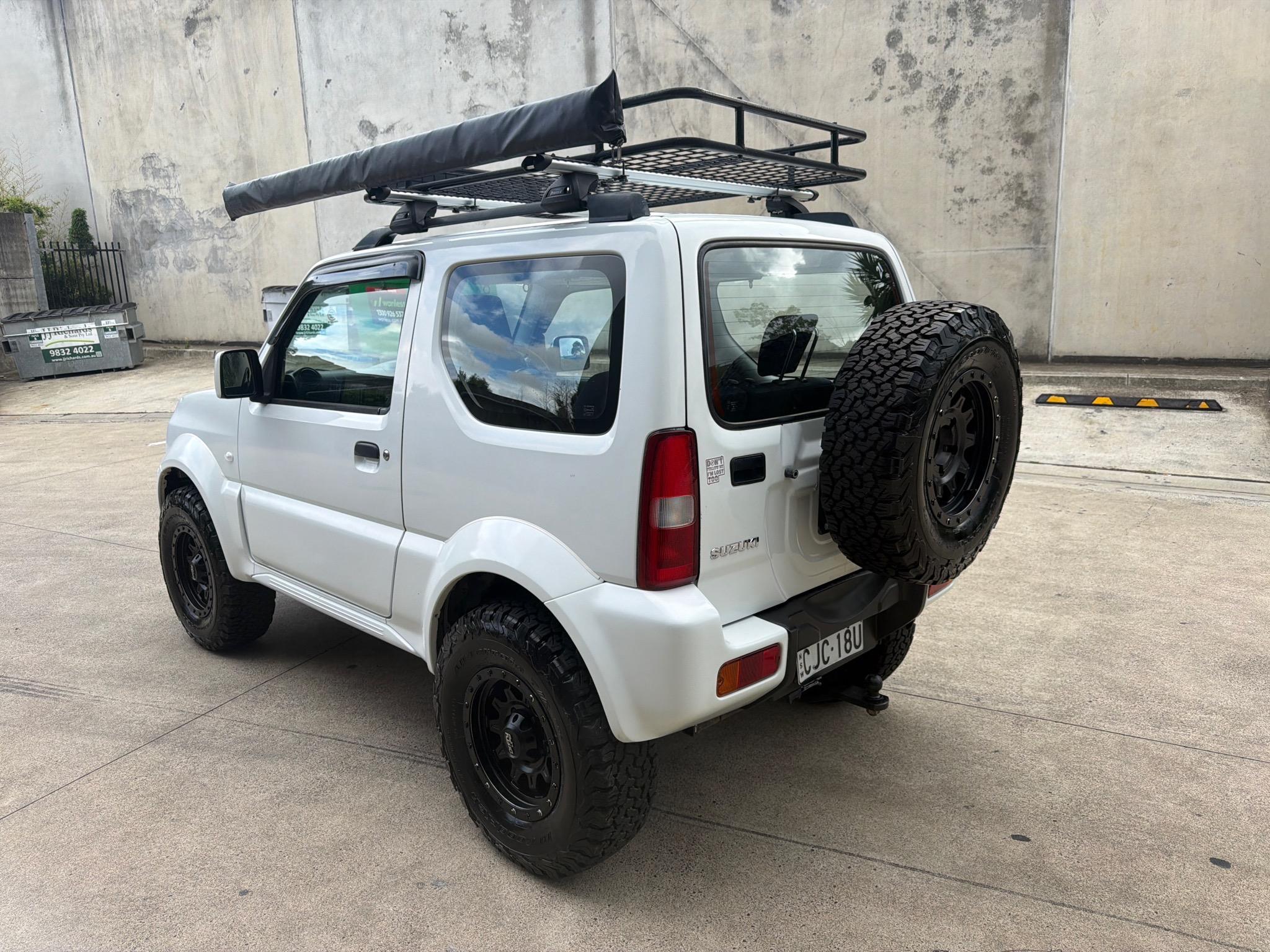 SUZUKI JIMNY SN413 T6 SIERRA HARDTOP 3DR MAN 5SP 4X4 1.3I image 4