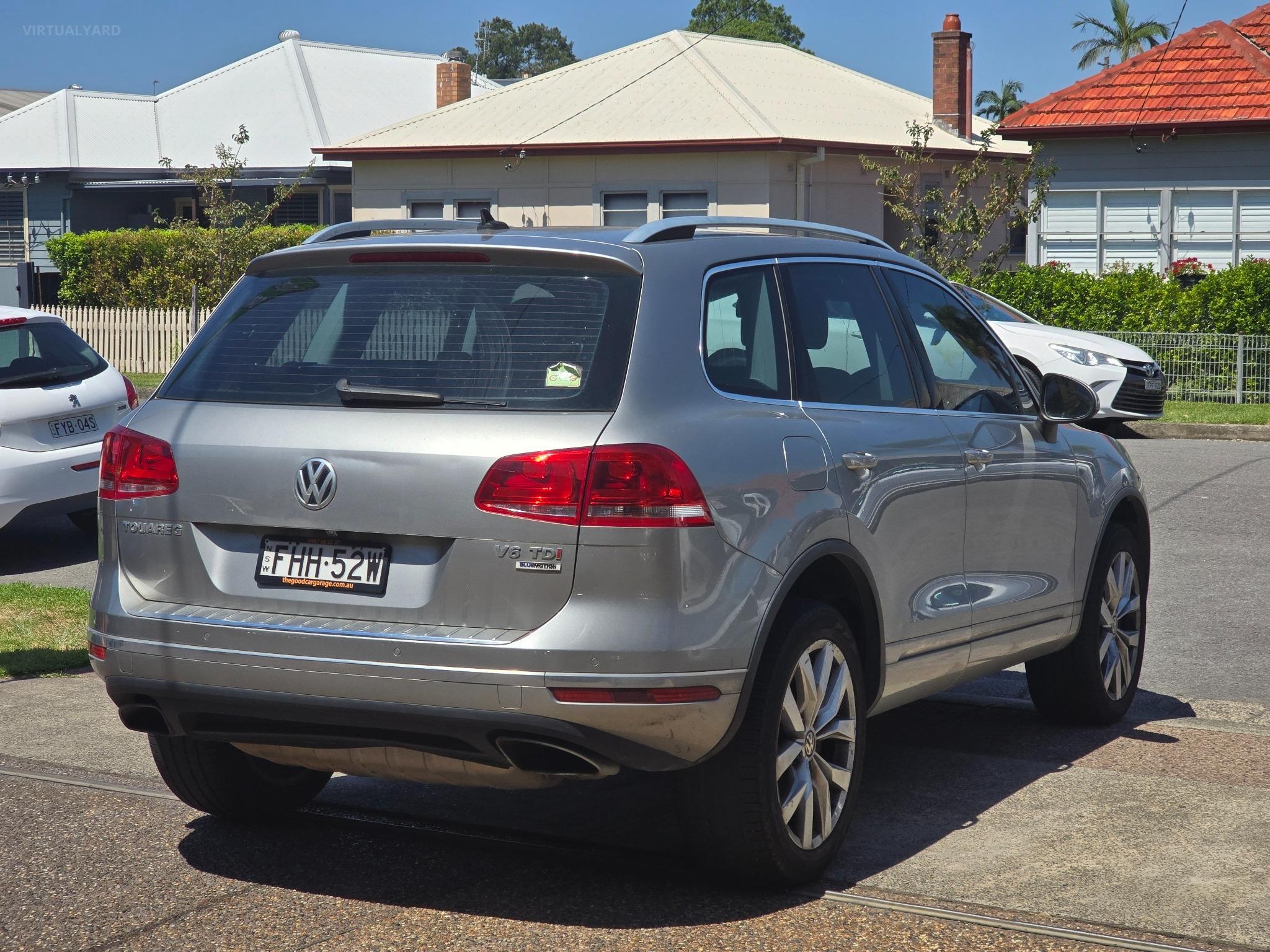 VOLKSWAGEN TOUAREG
