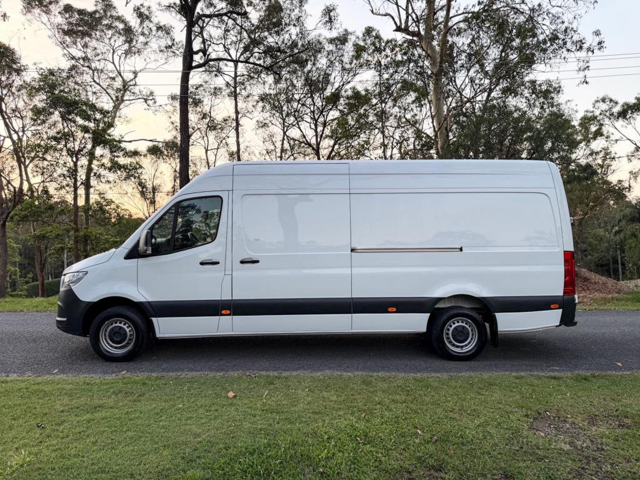 MERCEDES-BENZ Sprinter