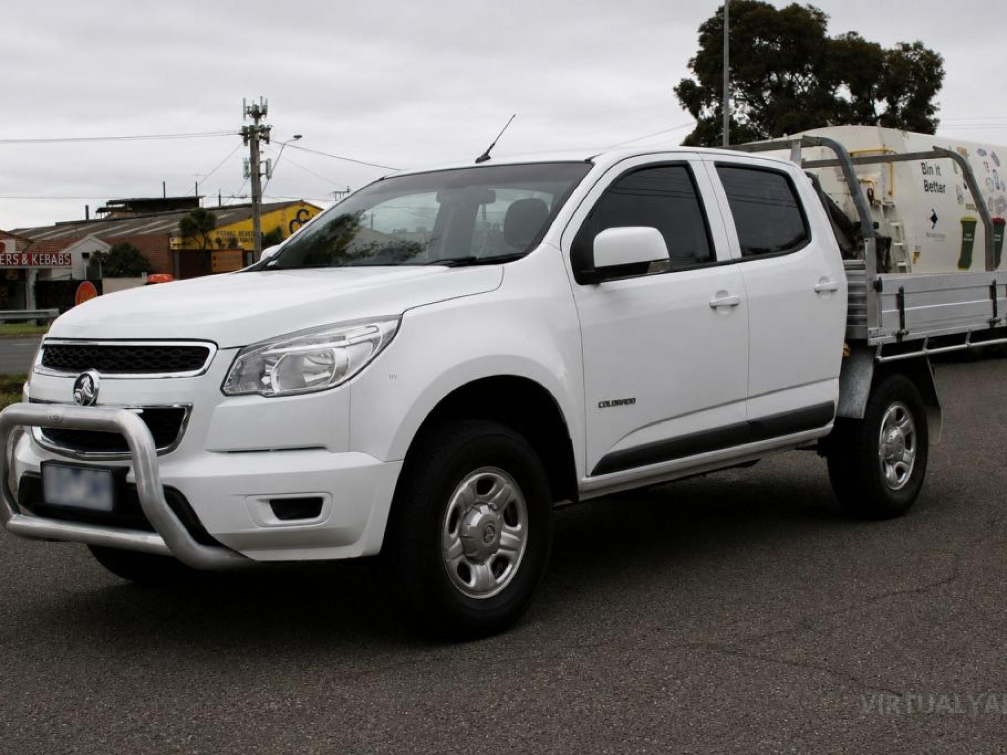 HOLDEN COLORADO