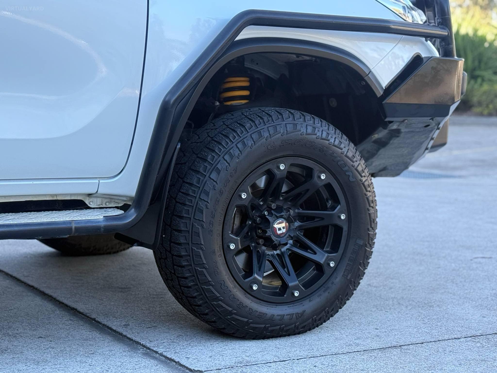 TOYOTA FORTUNER